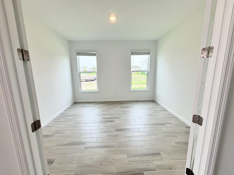 VERANO SOUTH PUD 1 - POD G - PLAT NO. 1 - Residential Lease