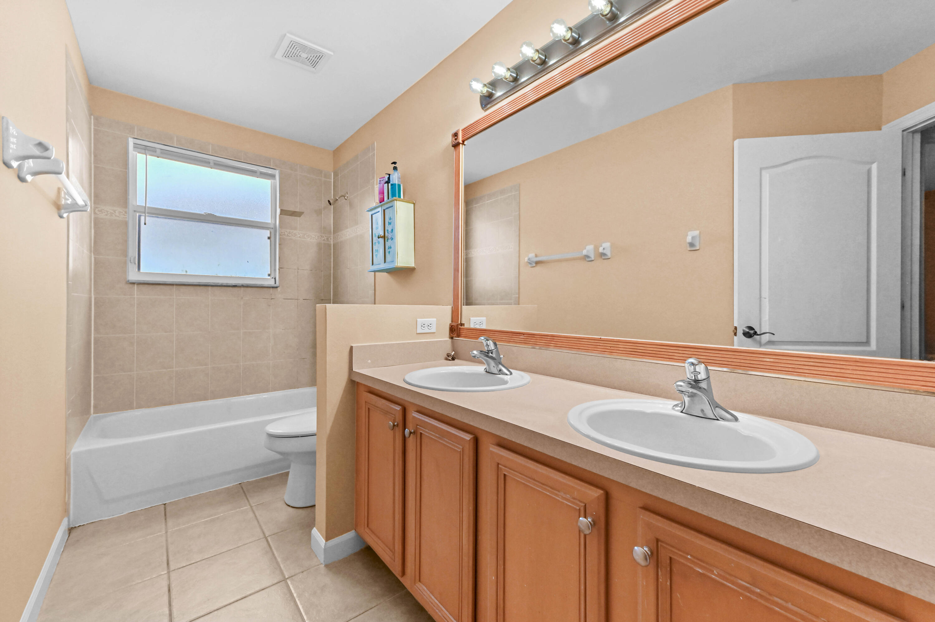 Anthony Groves - Residential Lease