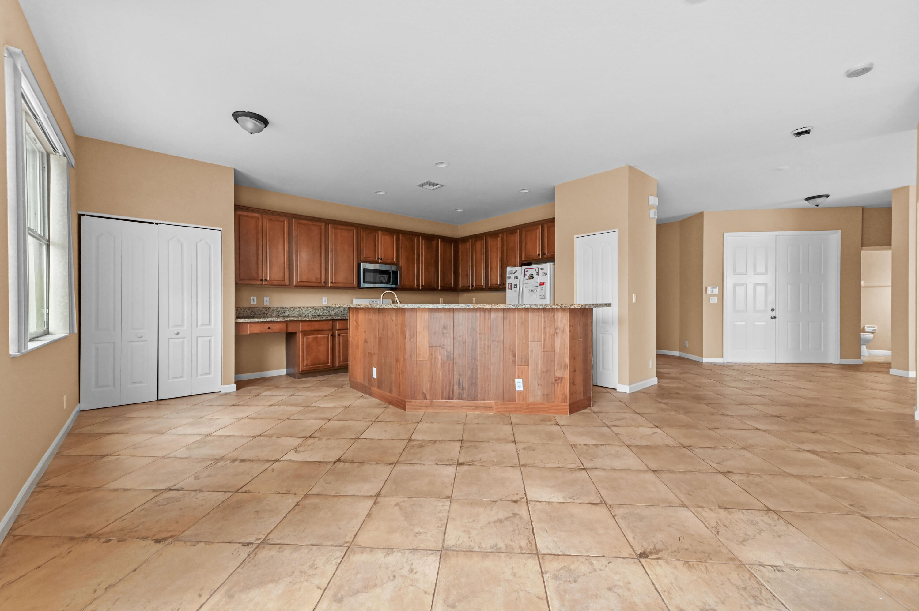 Anthony Groves - Residential Lease
