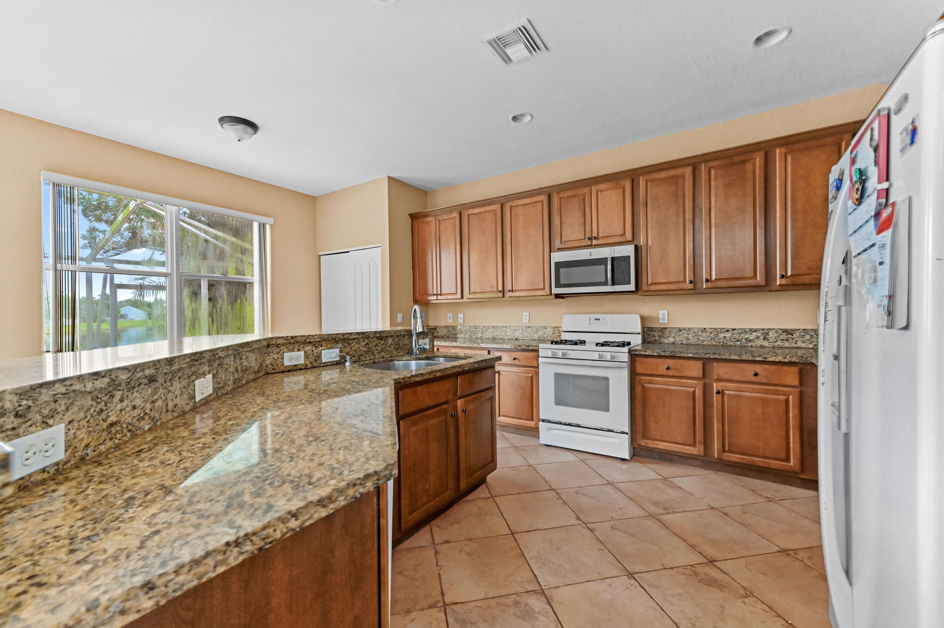 Anthony Groves - Residential Lease
