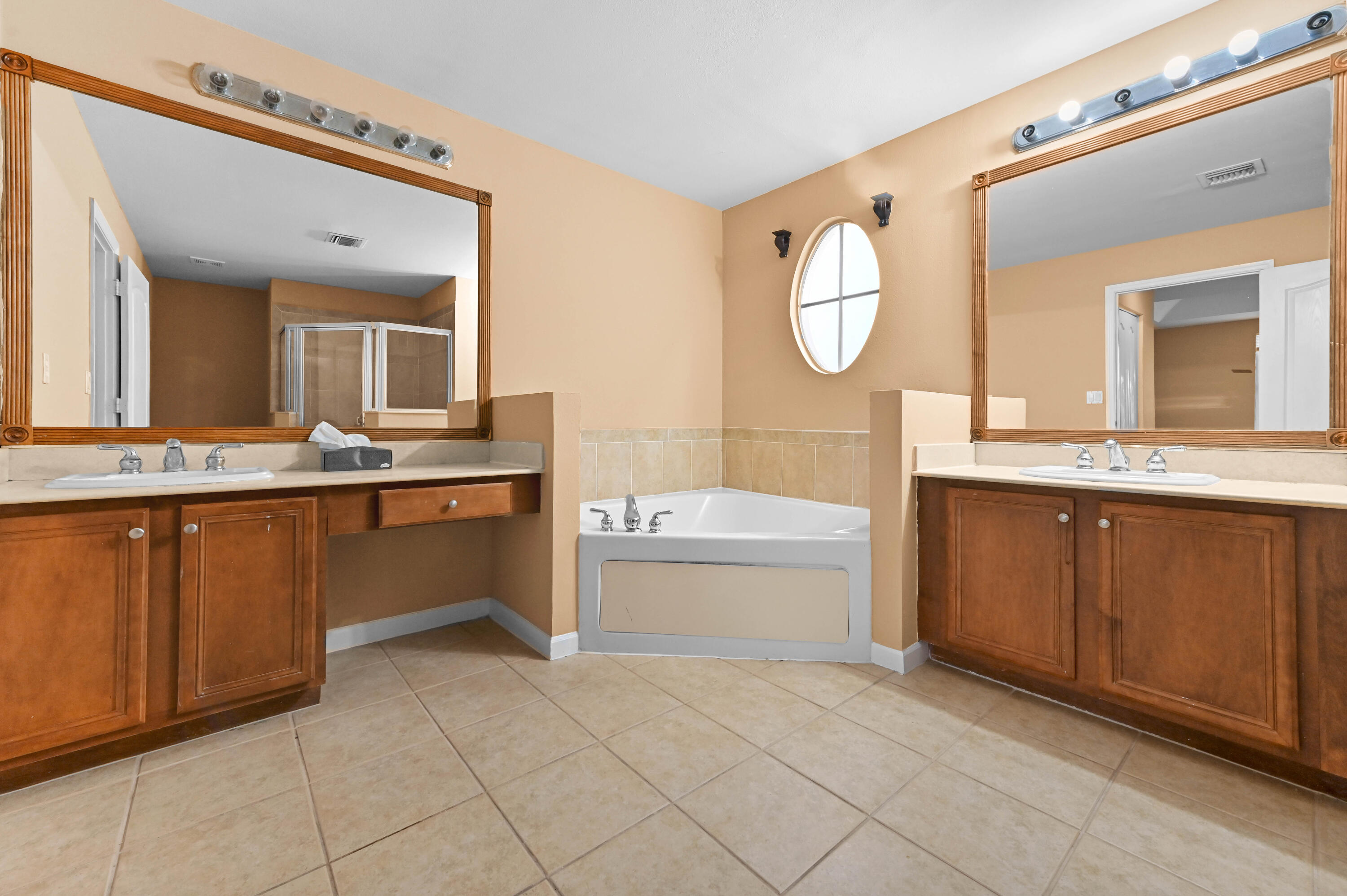 Anthony Groves - Residential Lease
