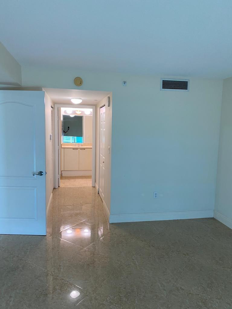SKYLINE ON BRICKELL CONDO - Residential Lease