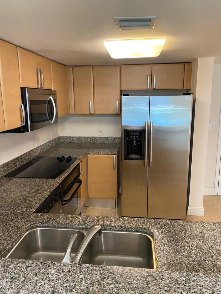 SKYLINE ON BRICKELL CONDO - Residential Lease