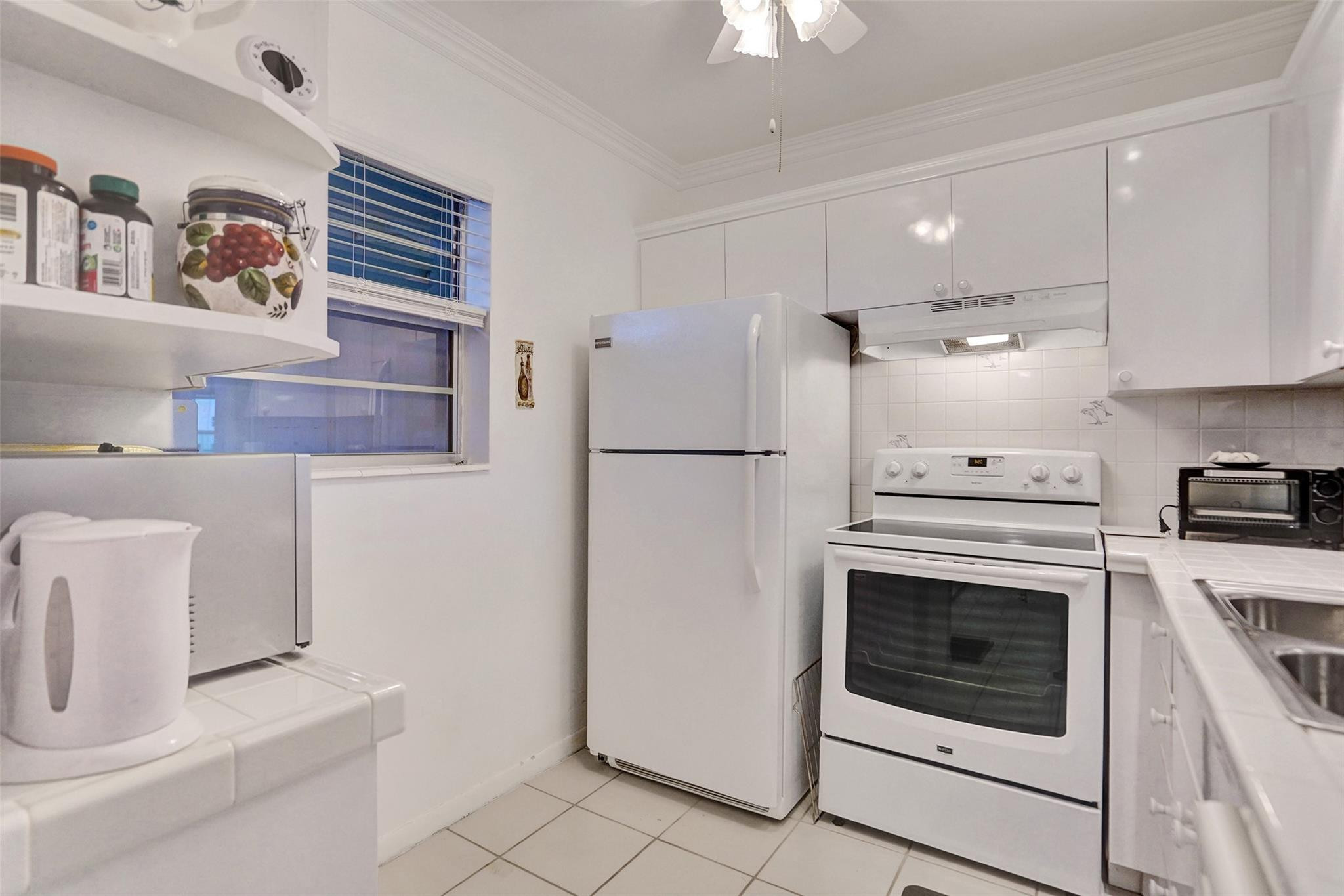 SEAGRAPE GARDENS CONDO - Residential
