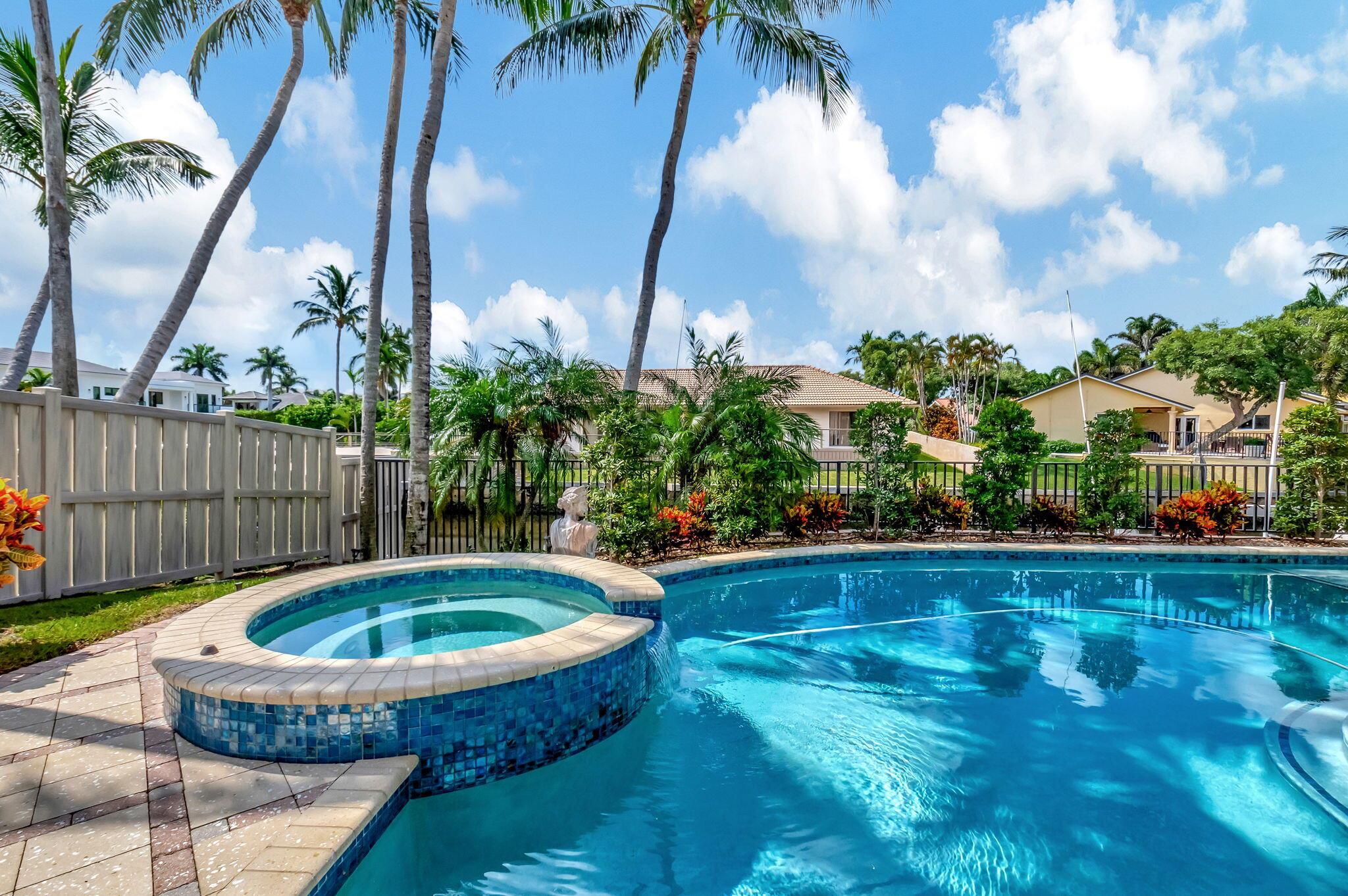 BOCA BAY COLONY - Residential