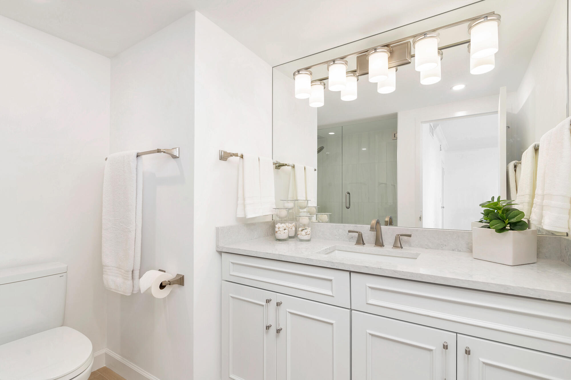ISLAND HOUSE CONDO - Residential Lease