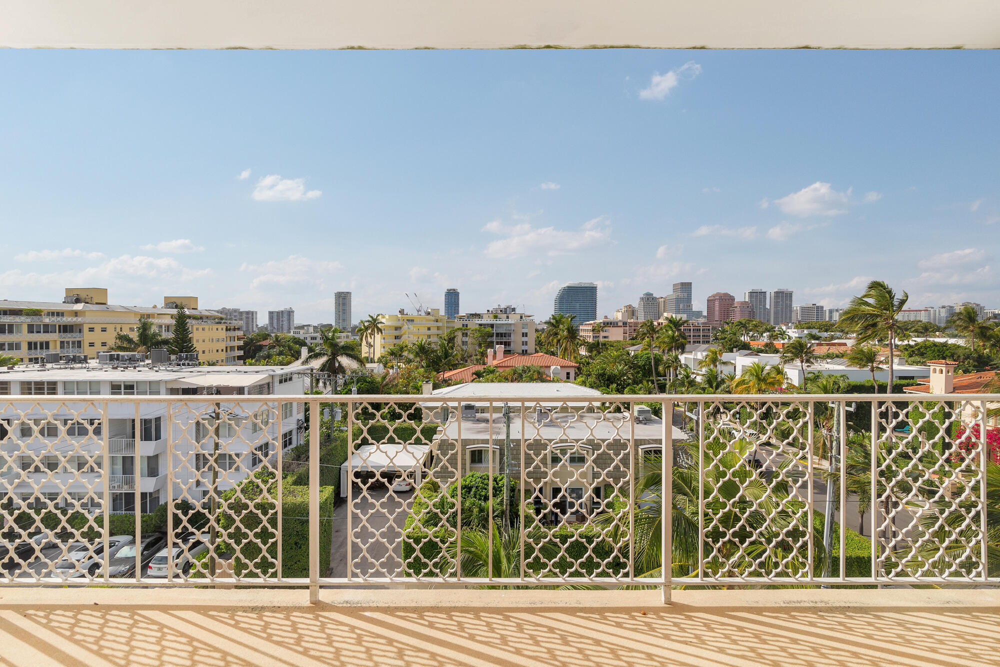 ISLAND HOUSE CONDO - Residential Lease