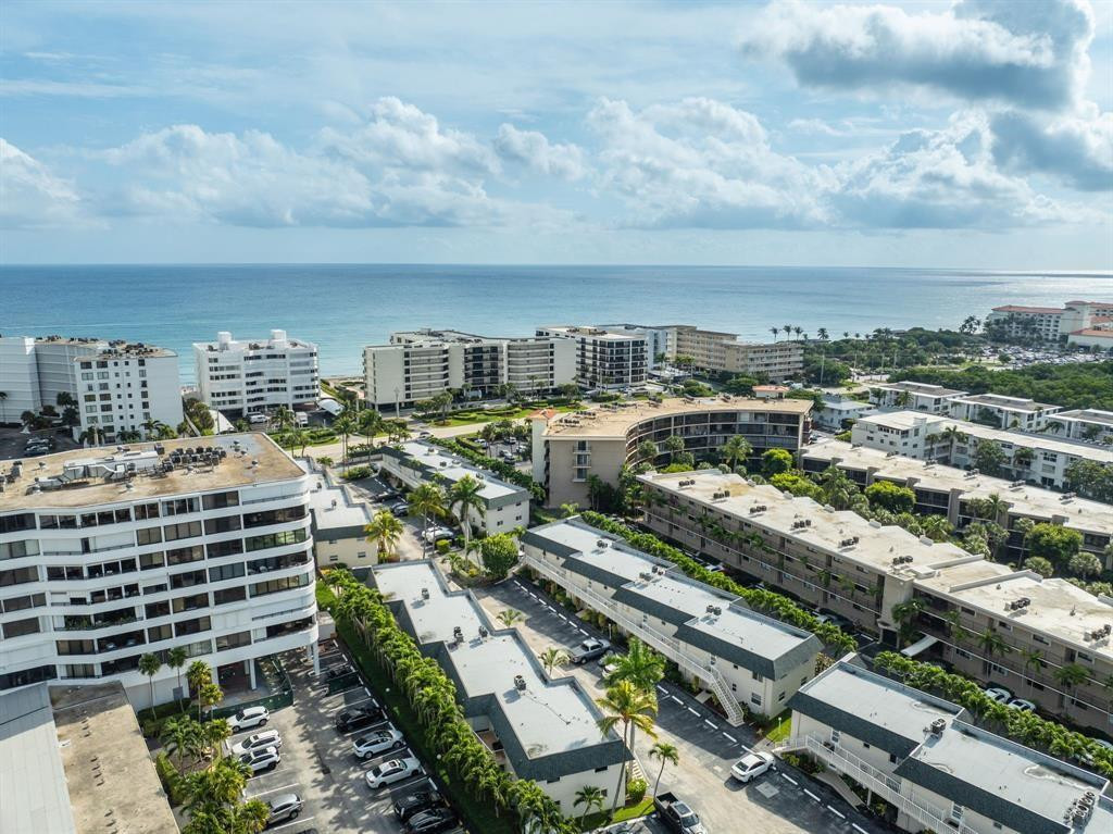 Barbican Condo - Residential Lease