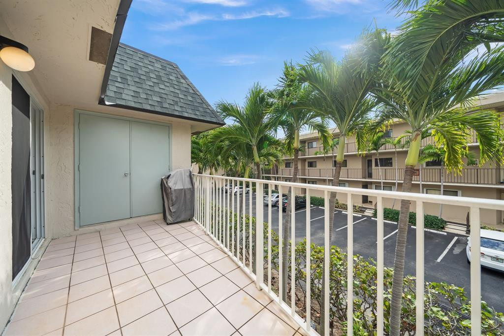 Barbican Condo - Residential Lease
