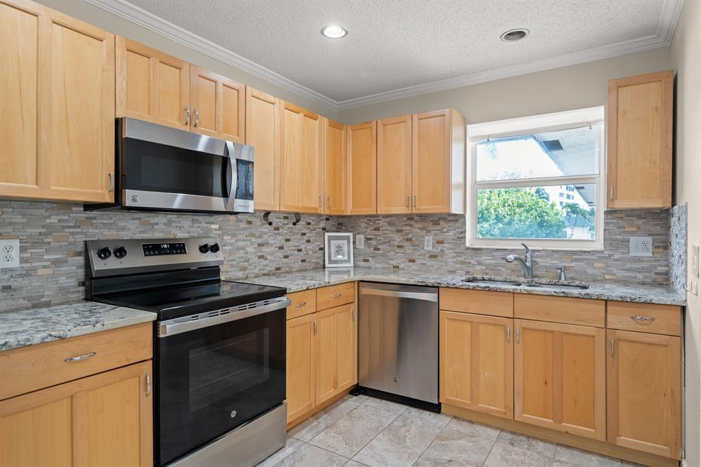 Barbican Condo - Residential Lease