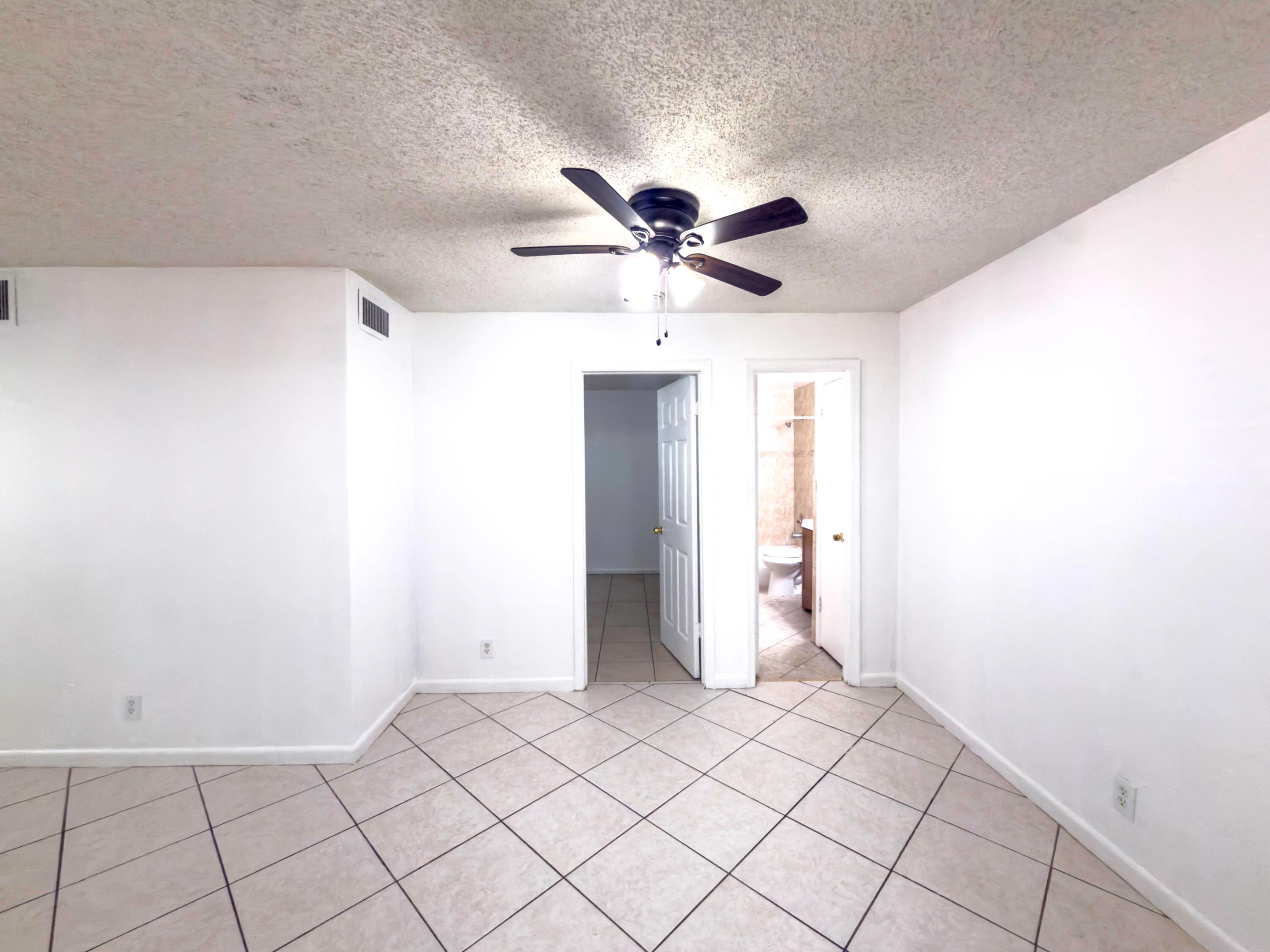 CORAL SPRINGS SUB NO 1 - Residential Lease