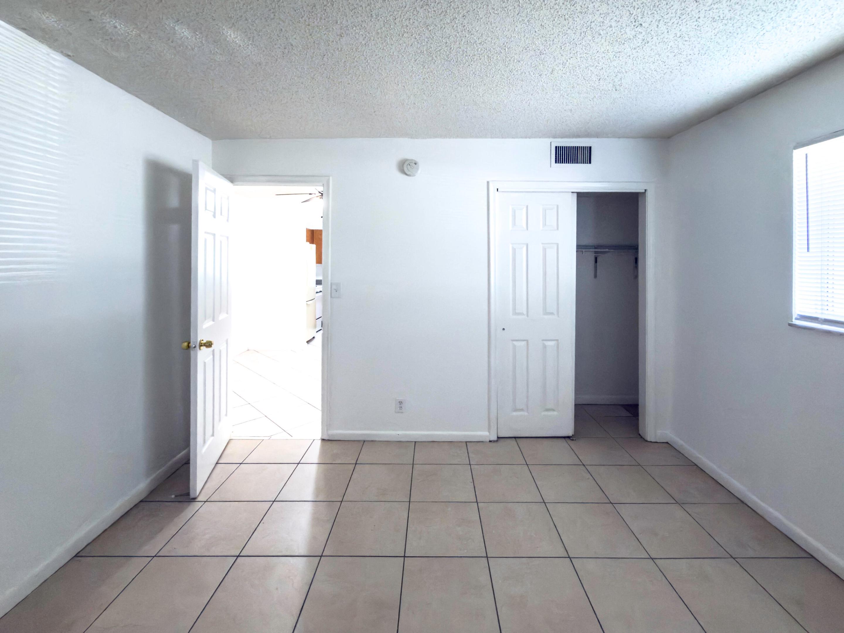 CORAL SPRINGS SUB NO 1 - Residential Lease