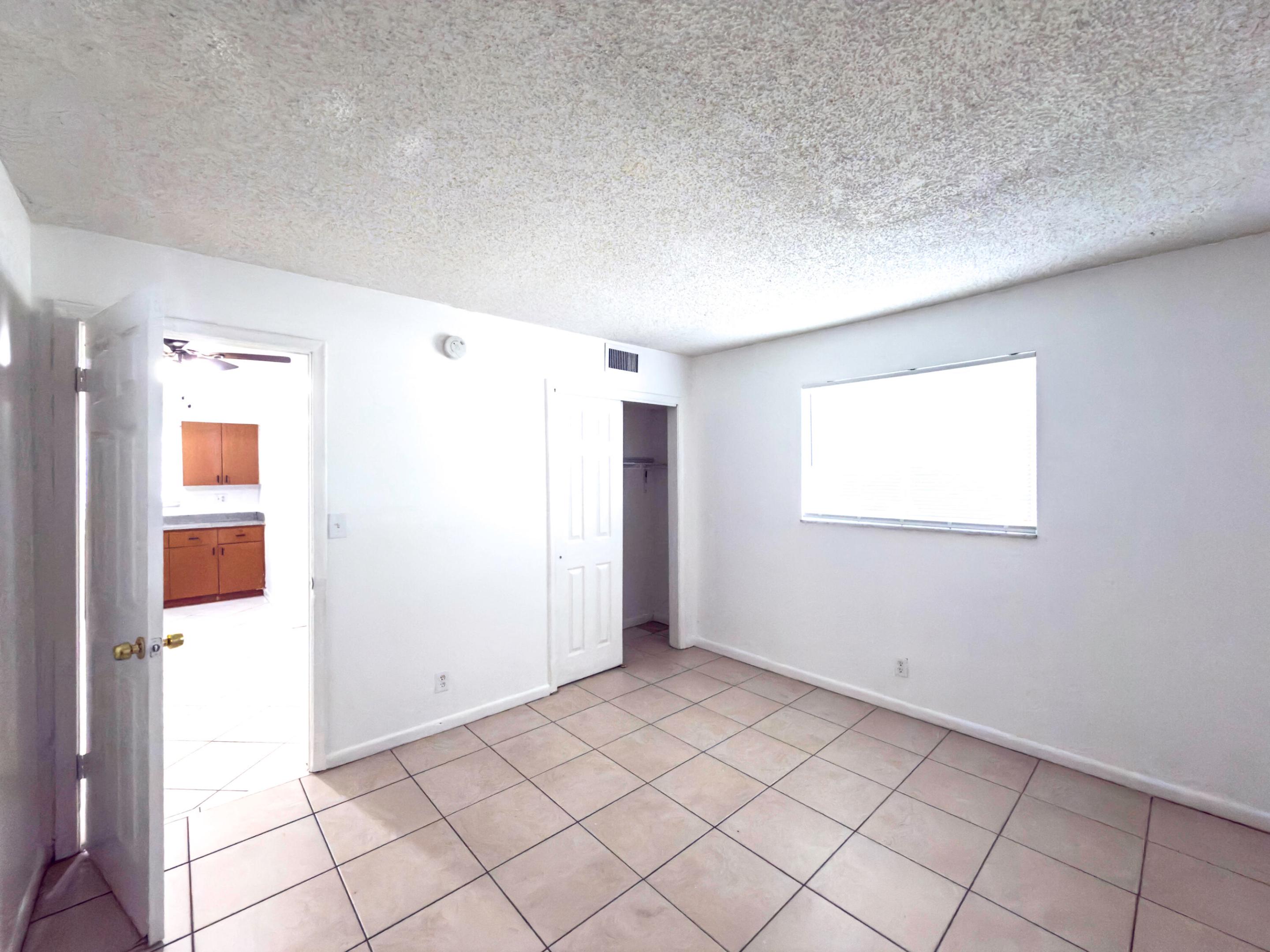 CORAL SPRINGS SUB NO 1 - Residential Lease