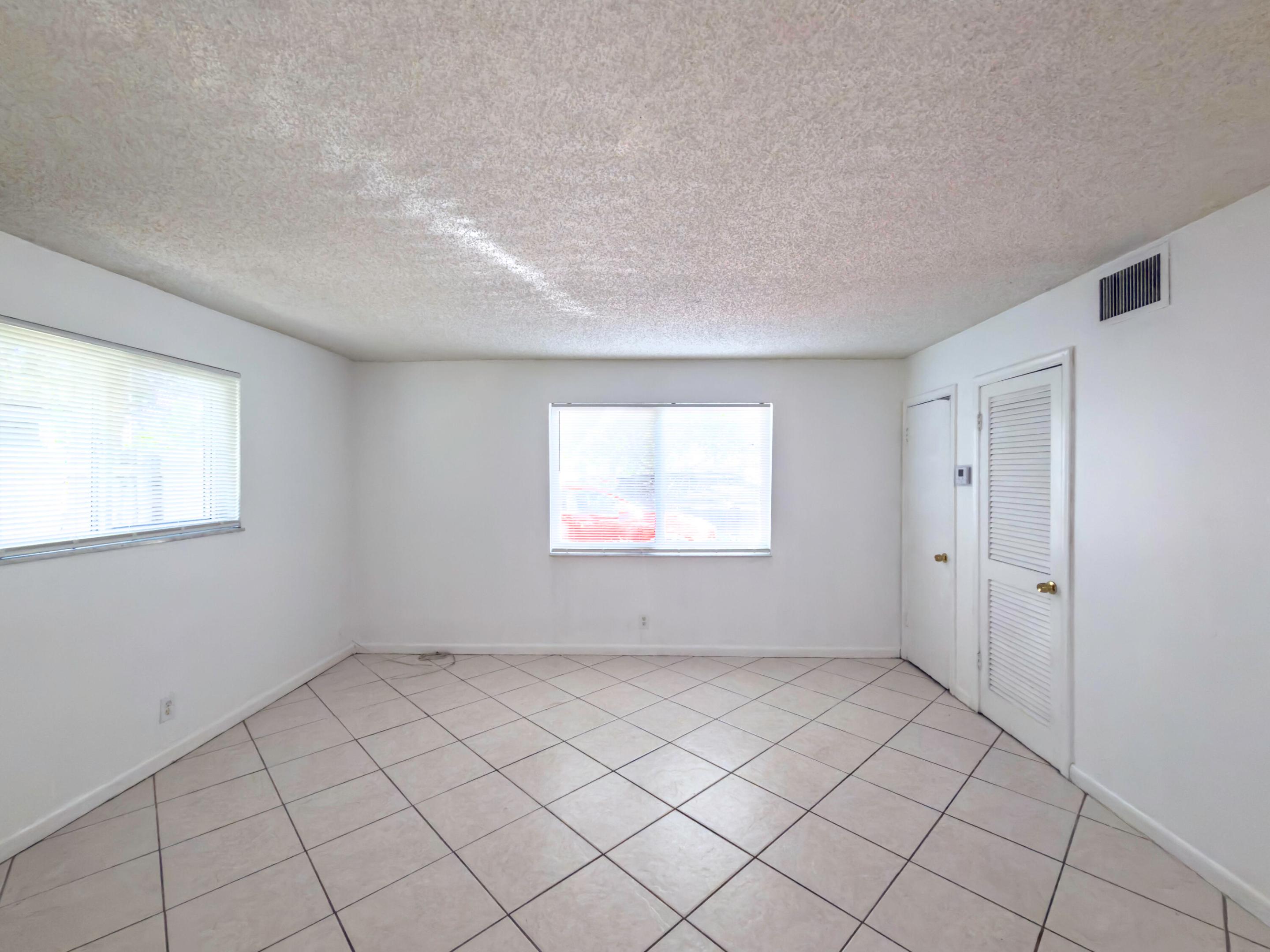 CORAL SPRINGS SUB NO 1 - Residential Lease