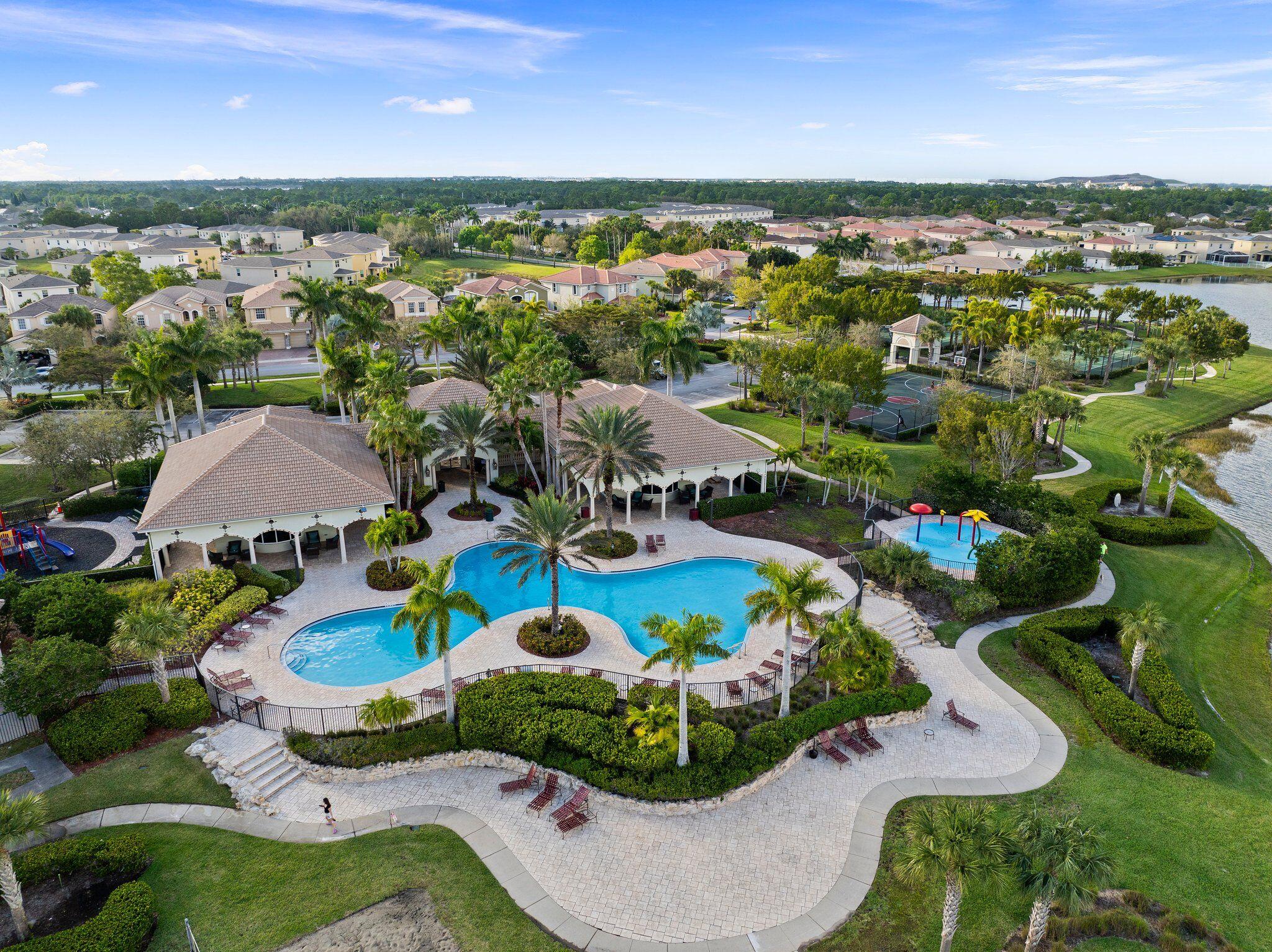 VIZCAYA FALLS PLAT 1 - Residential