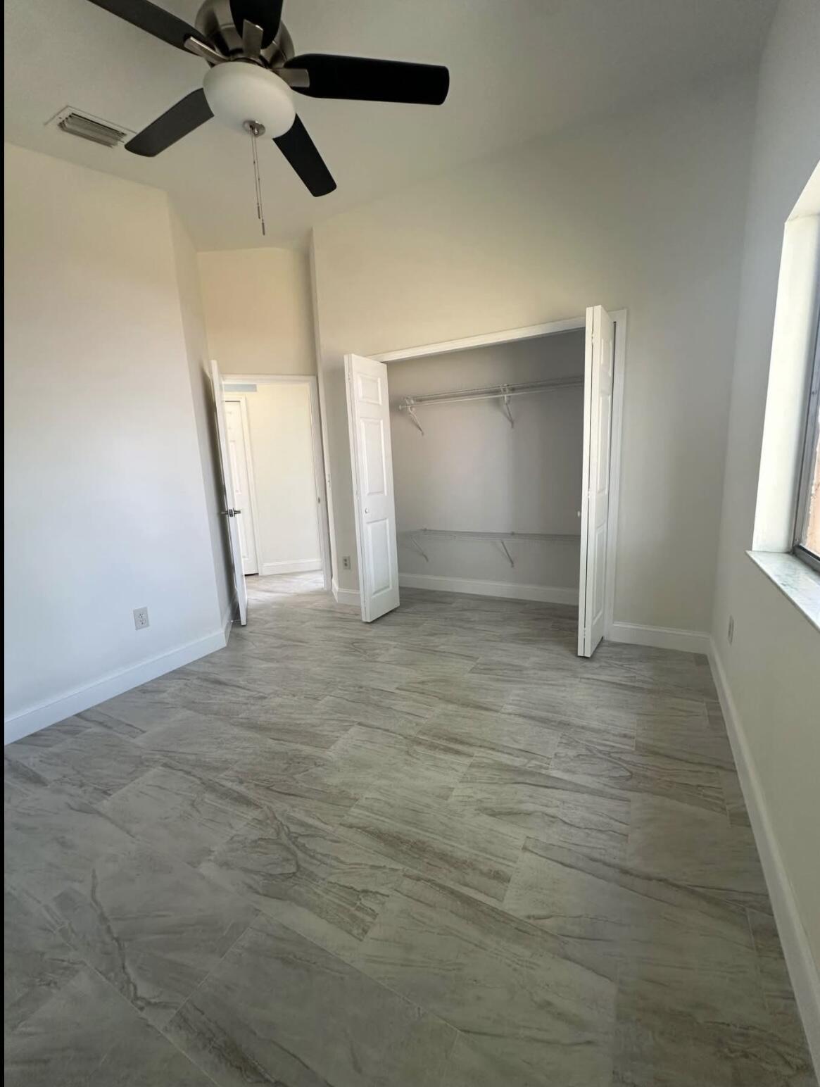 COUNTERPOINT ESTATES 14 - Residential Lease