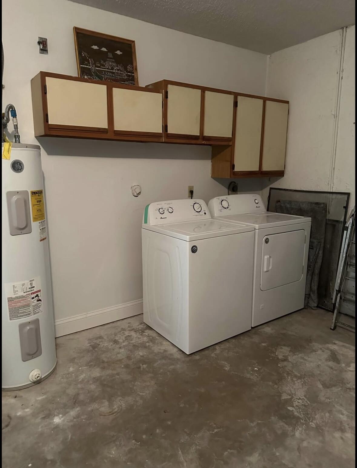 COUNTERPOINT ESTATES 14 - Residential Lease