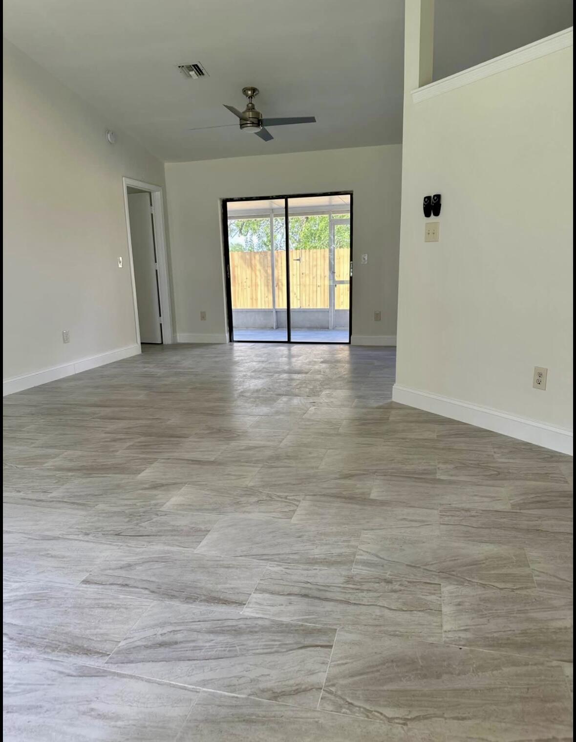 COUNTERPOINT ESTATES 14 - Residential Lease