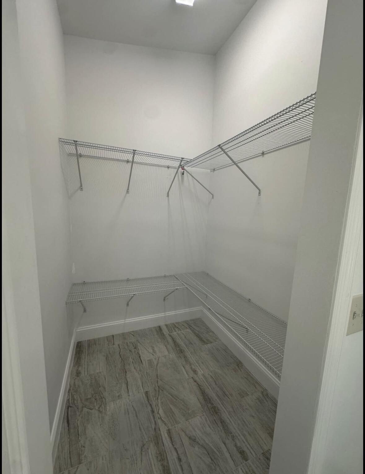 COUNTERPOINT ESTATES 14 - Residential Lease