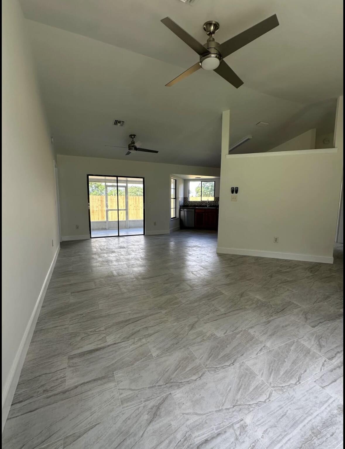 COUNTERPOINT ESTATES 14 - Residential Lease