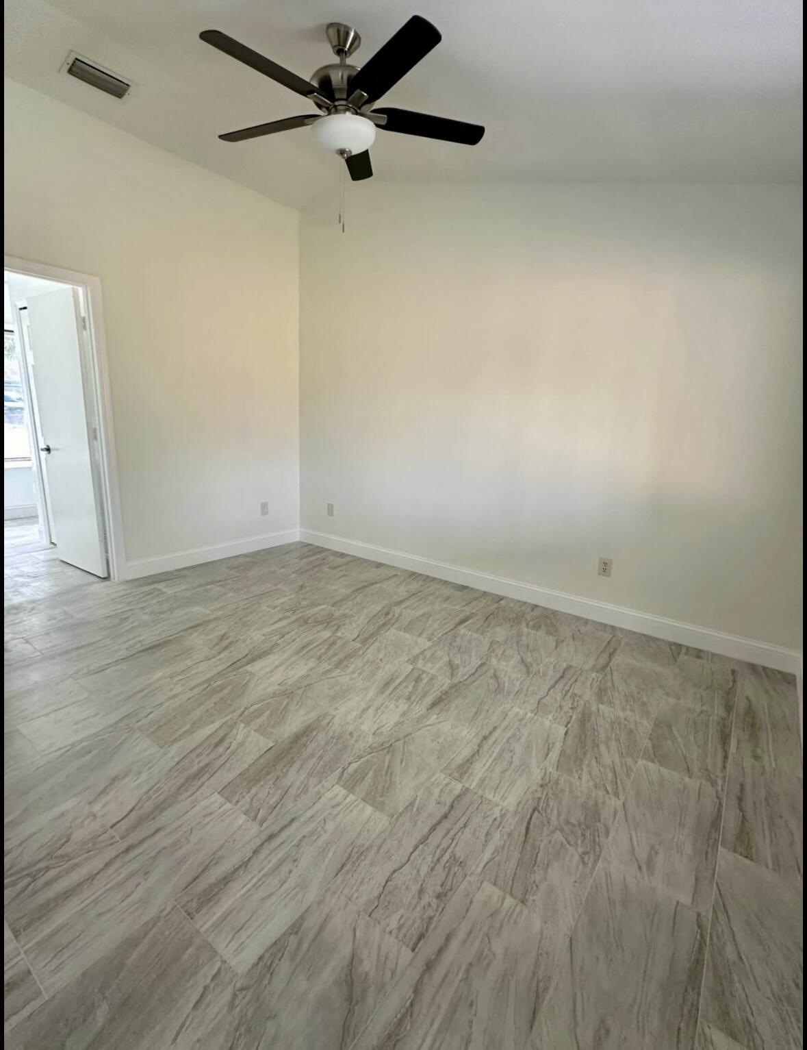 COUNTERPOINT ESTATES 14 - Residential Lease