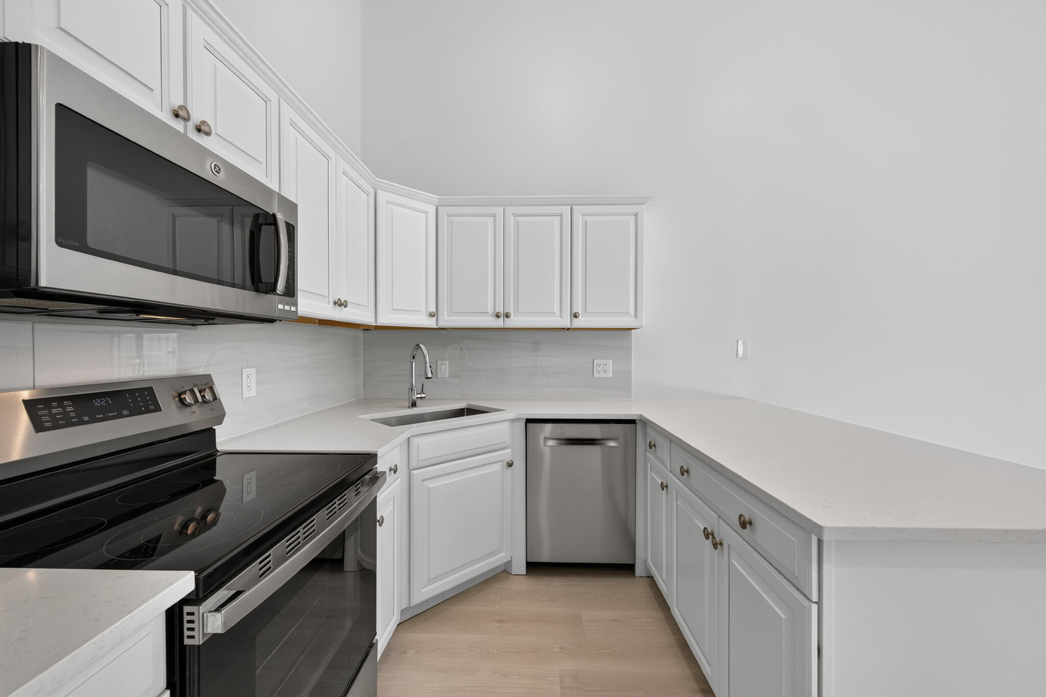 WESTWOOD GARDENS 2 - Residential