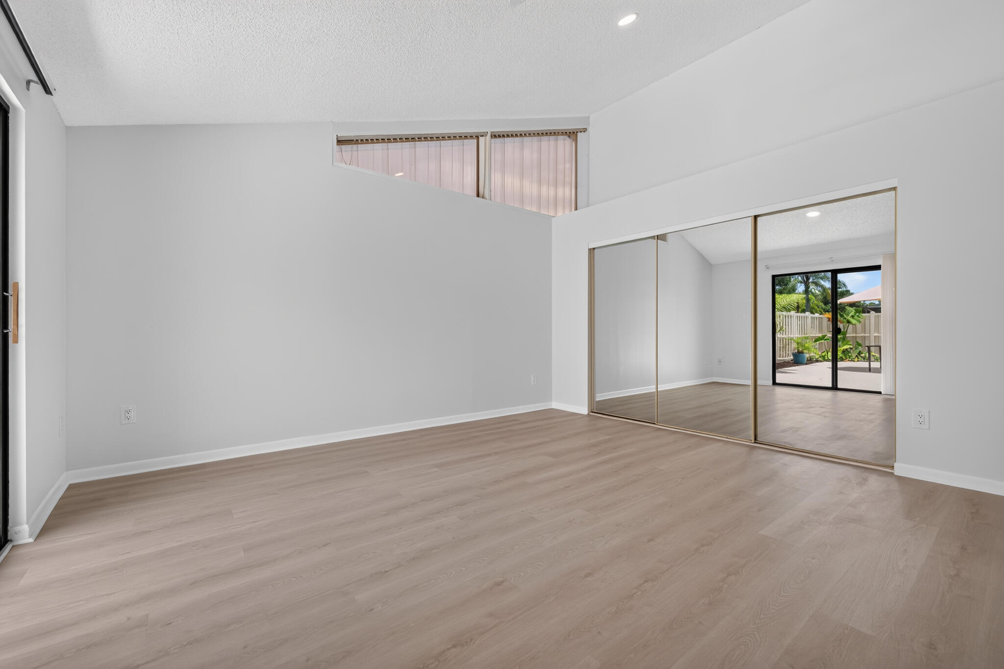 WESTWOOD GARDENS 2 - Residential