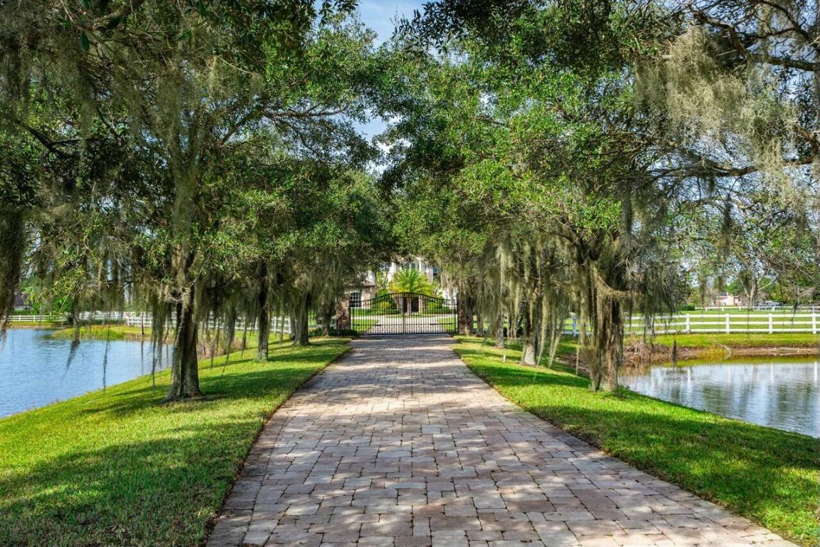 PALM BEACH FARMS CO 3 - Residential