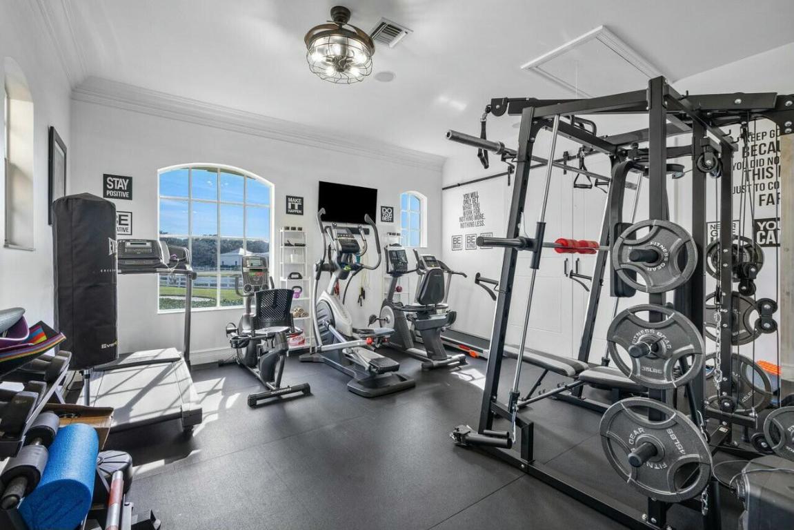 PALM BEACH FARMS CO 3 - Residential