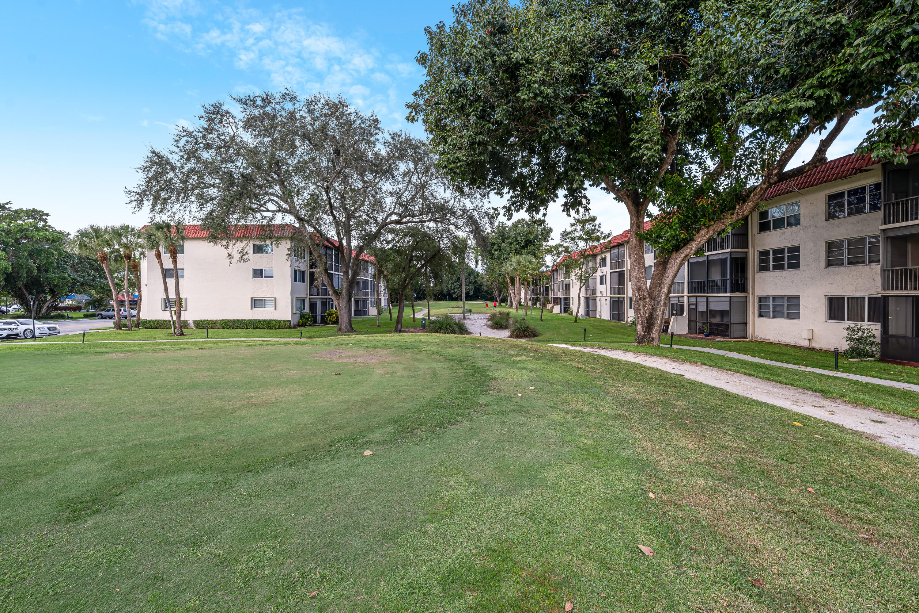 HOLLYBROOK GOLF & TENNIS CLUB - Residential