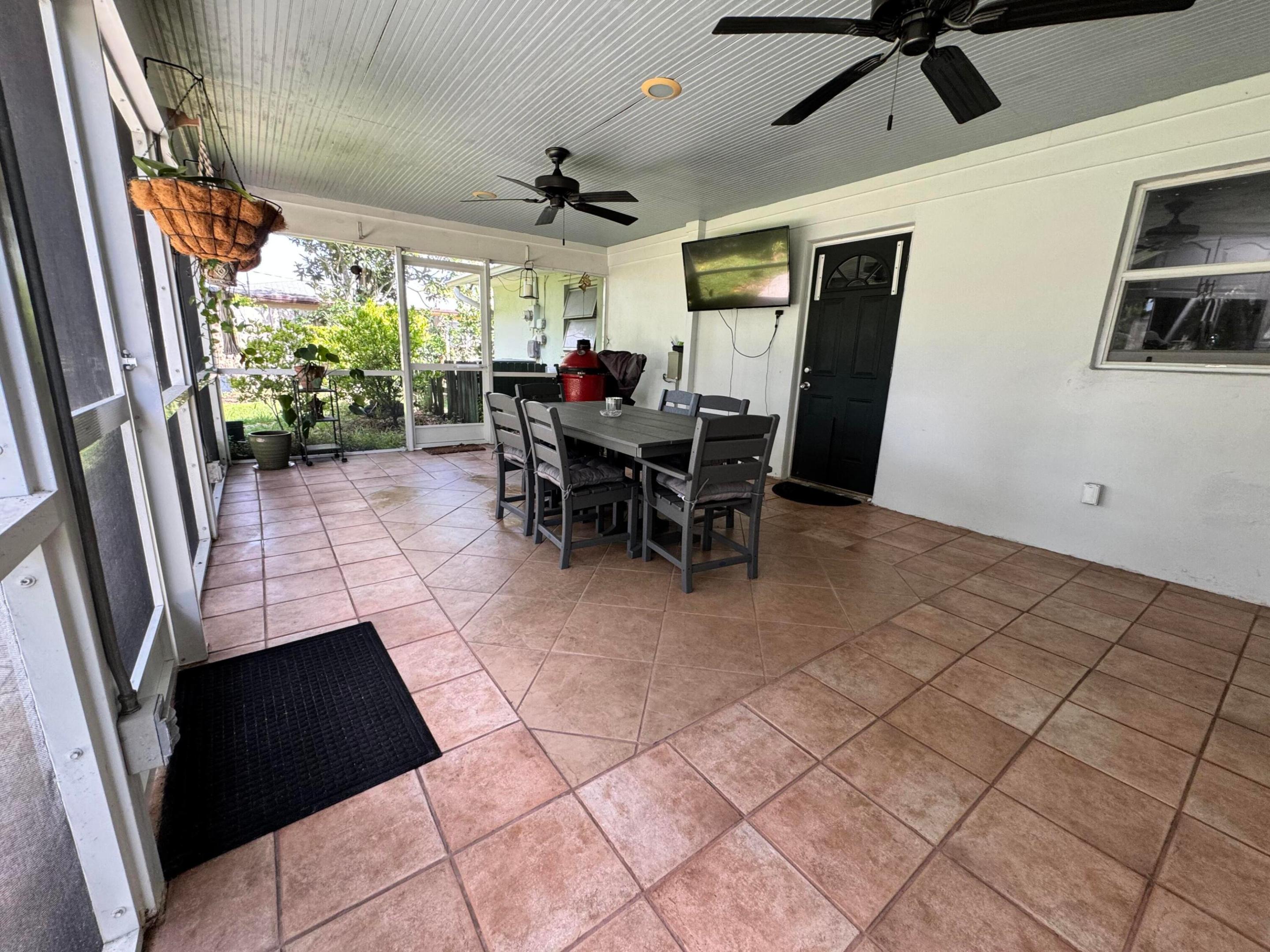 PALM BEACH NATL GOLF & COUNTRY - Residential