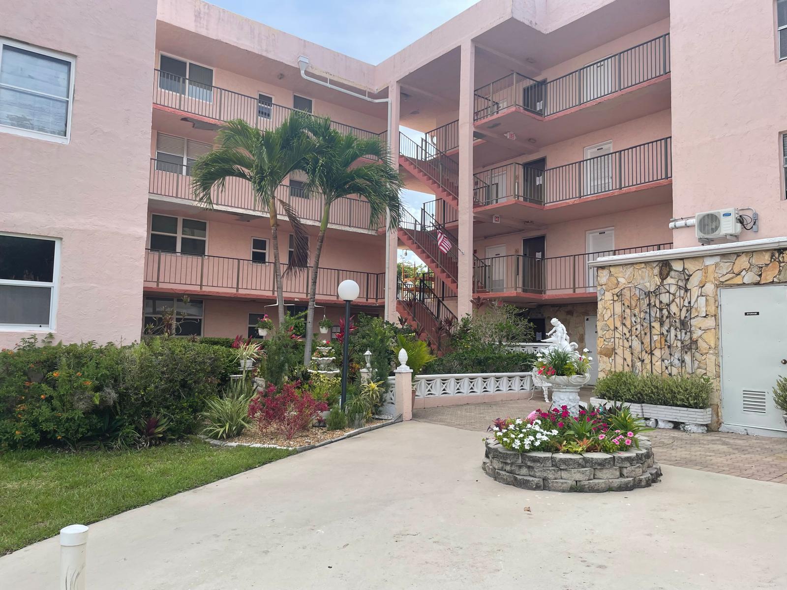 SOMERSET NO FIVE CONDO - Residential