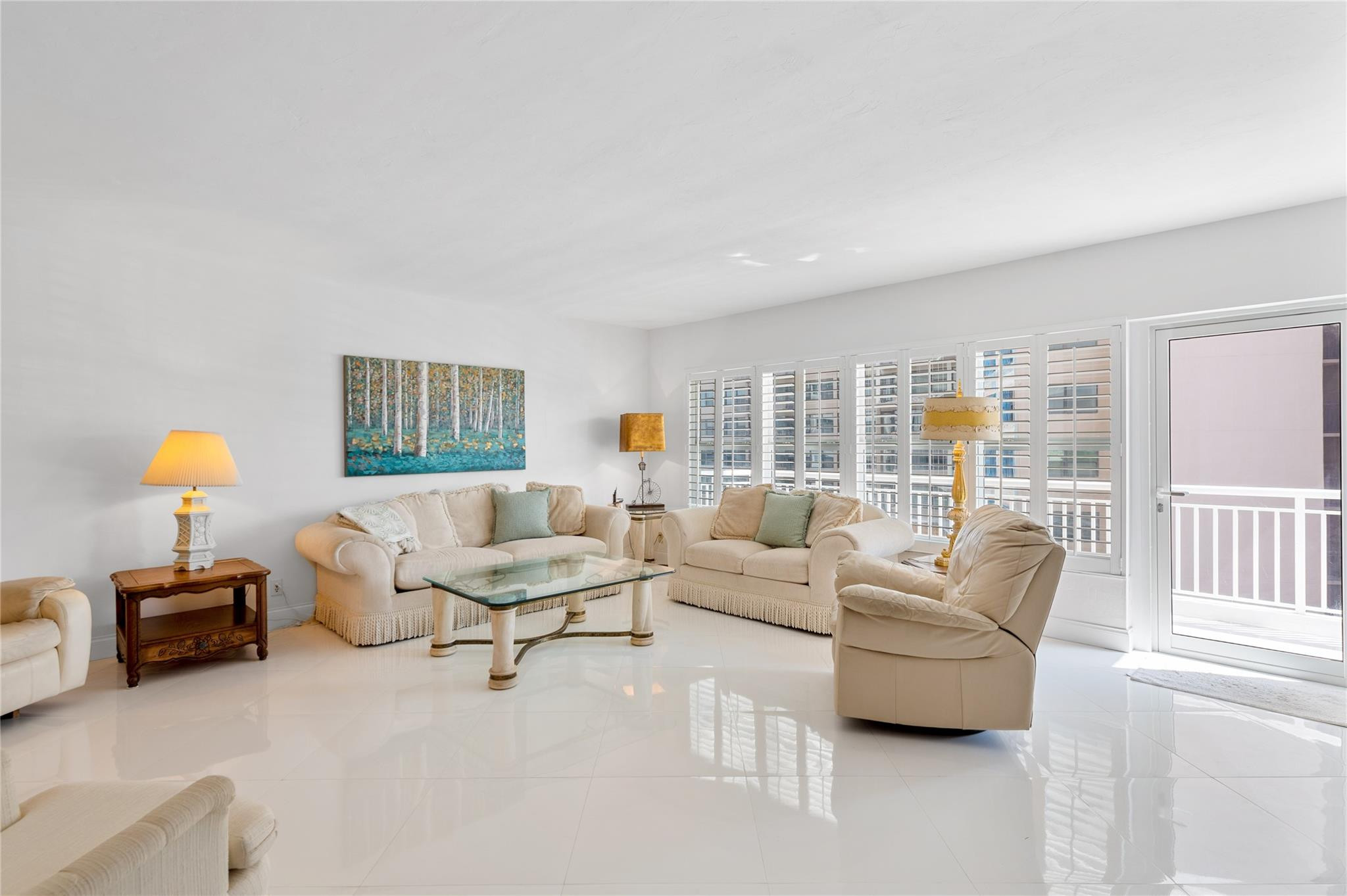 REGENCY TOWER CONDO - Residential Lease