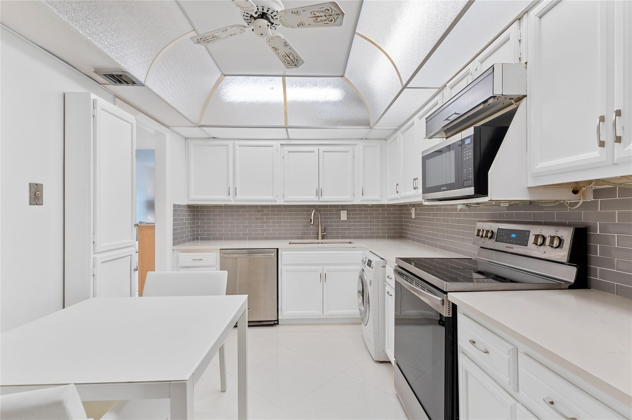 REGENCY TOWER CONDO - Residential Lease