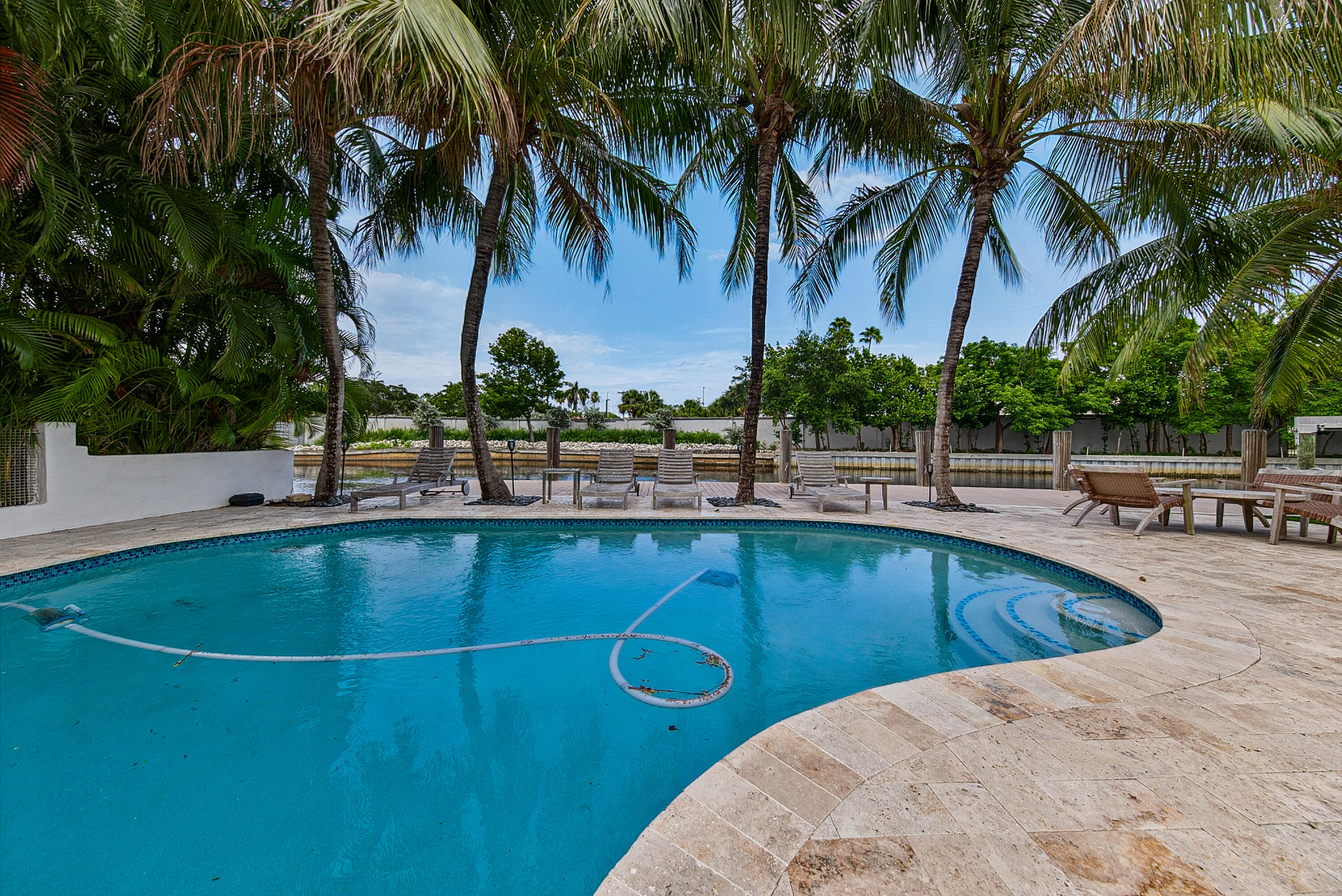 SOUTH CORAL POINT - Residential