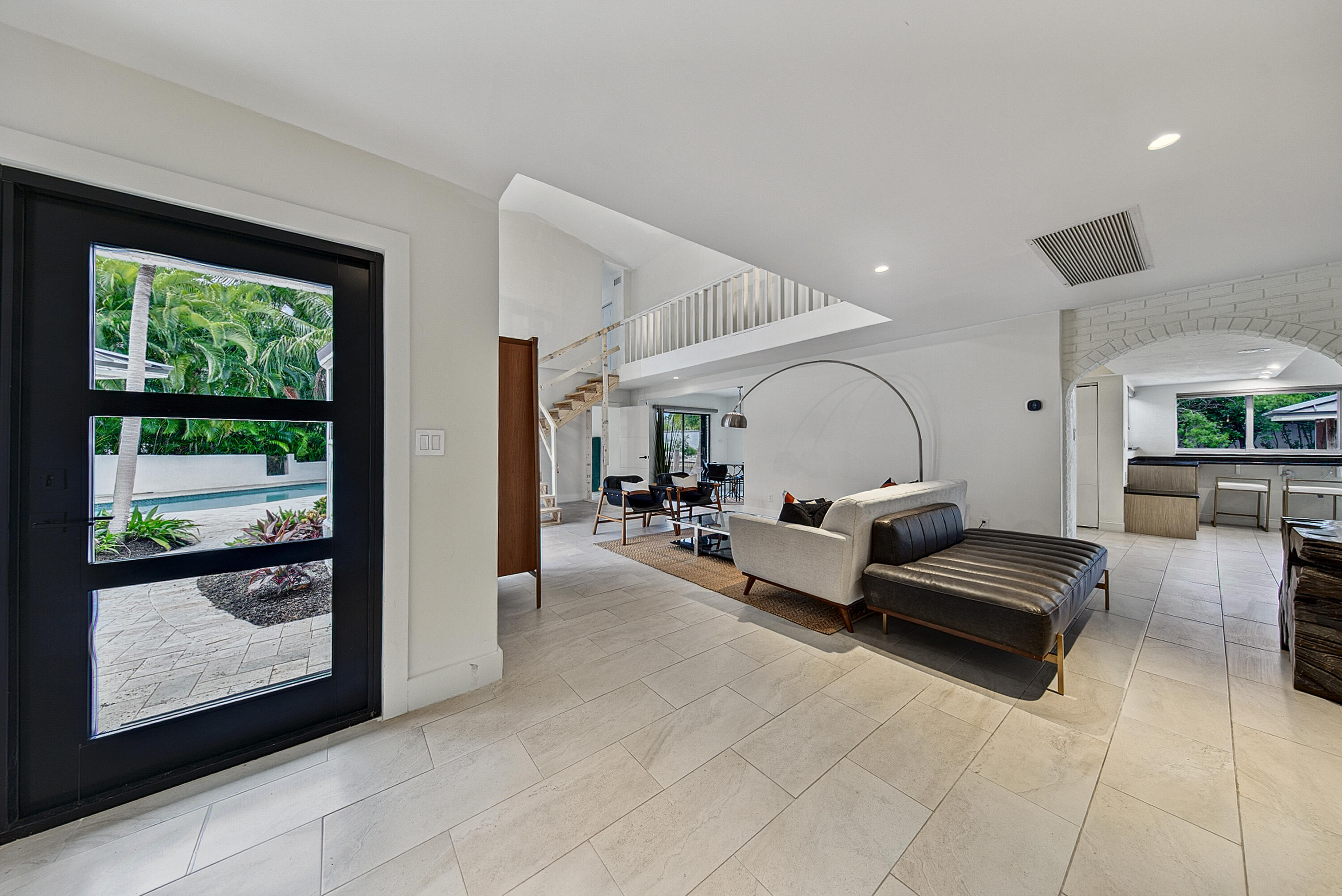 SOUTH CORAL POINT - Residential
