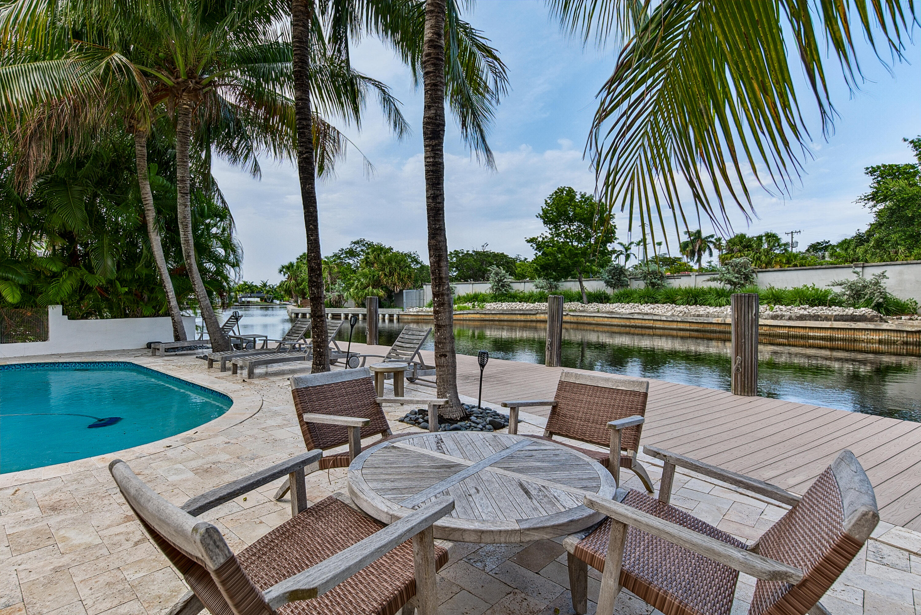 SOUTH CORAL POINT - Residential
