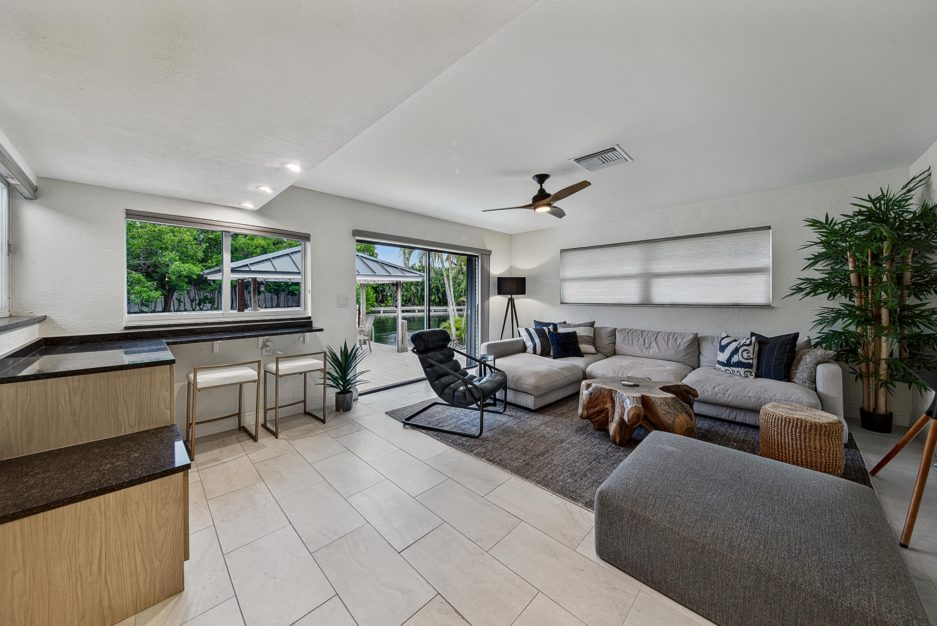 SOUTH CORAL POINT - Residential