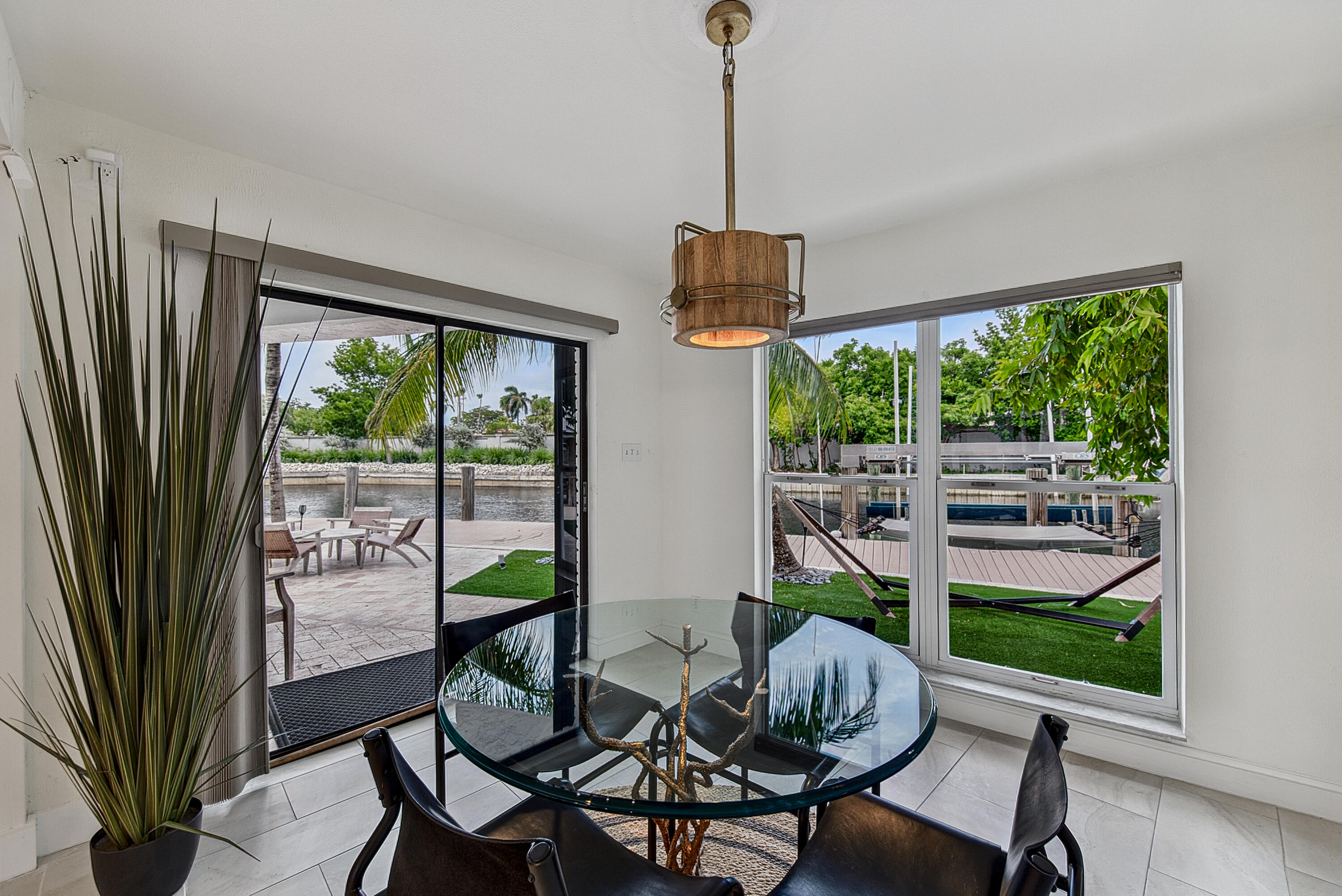 SOUTH CORAL POINT - Residential