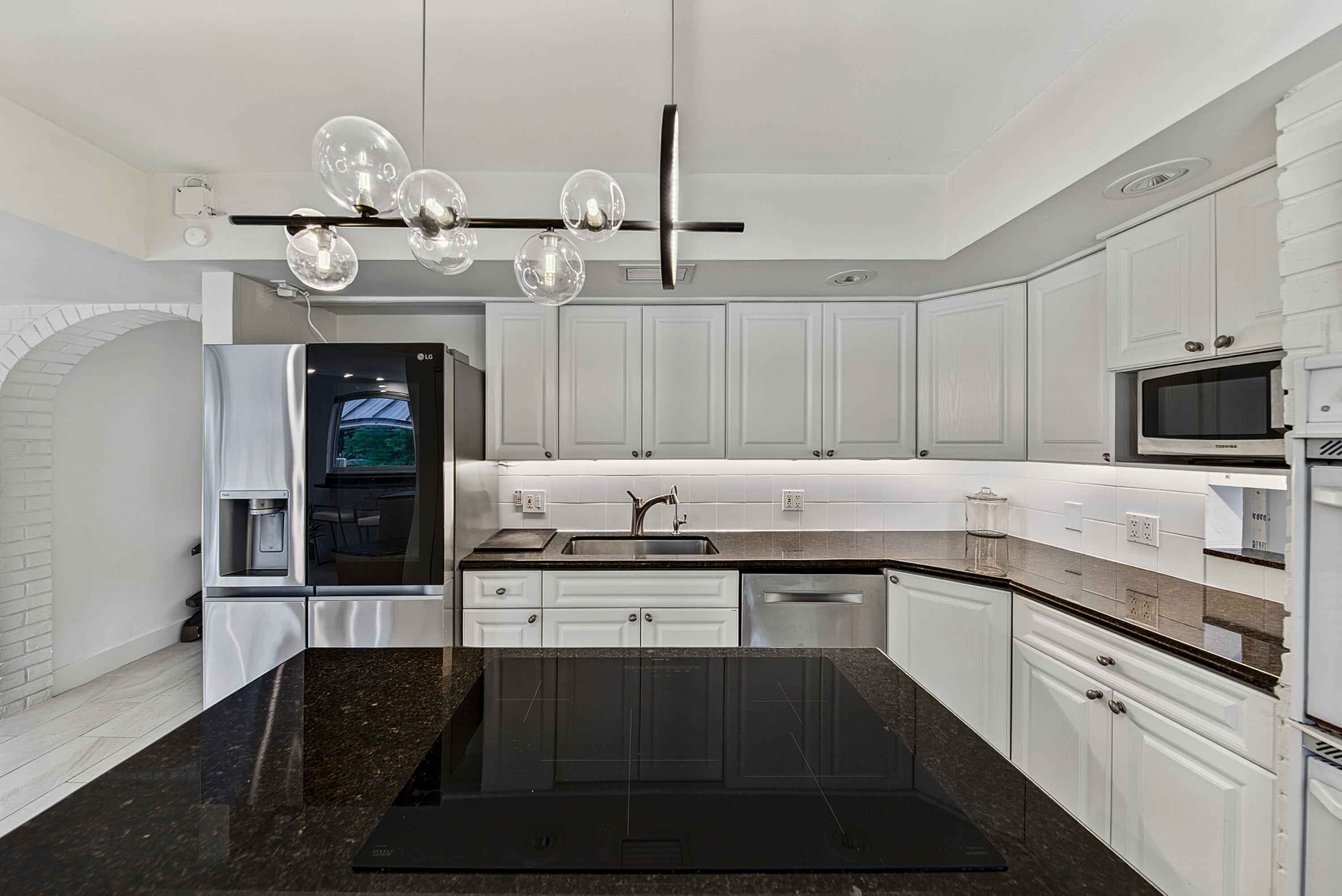 SOUTH CORAL POINT - Residential