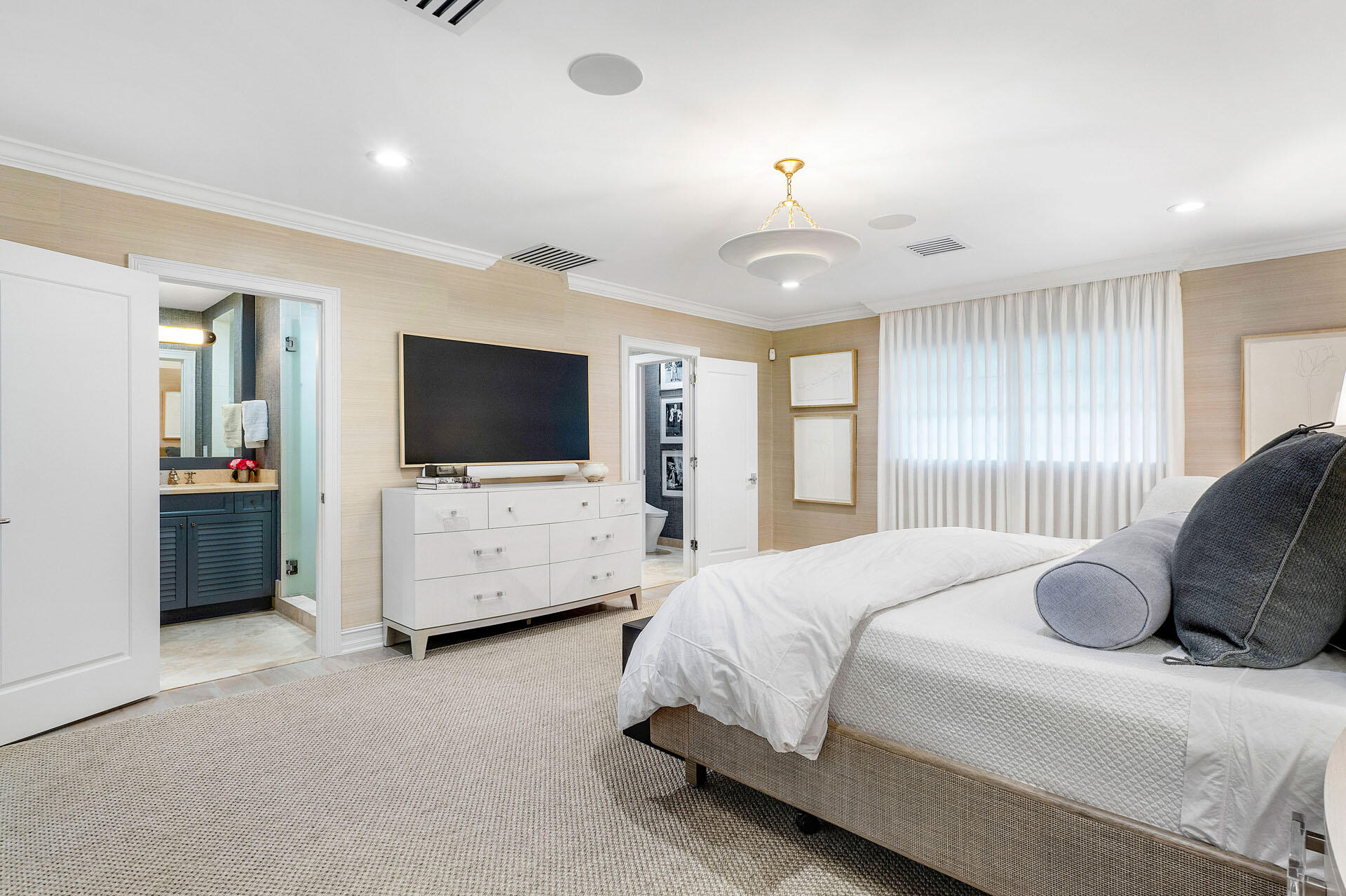 ROYAL PALM YACHT & COUNTRY CLUB - Residential