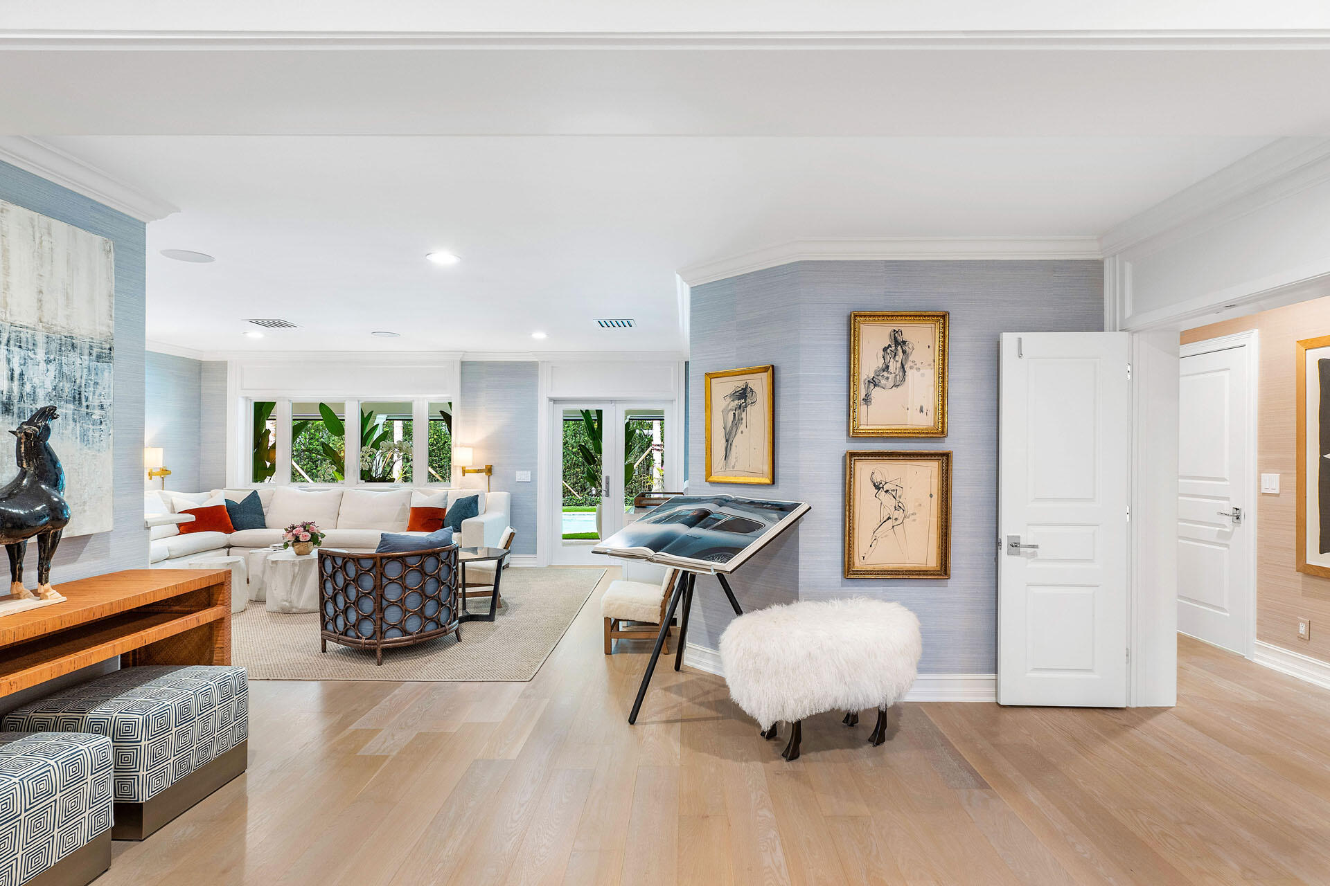 ROYAL PALM YACHT & COUNTRY CLUB - Residential