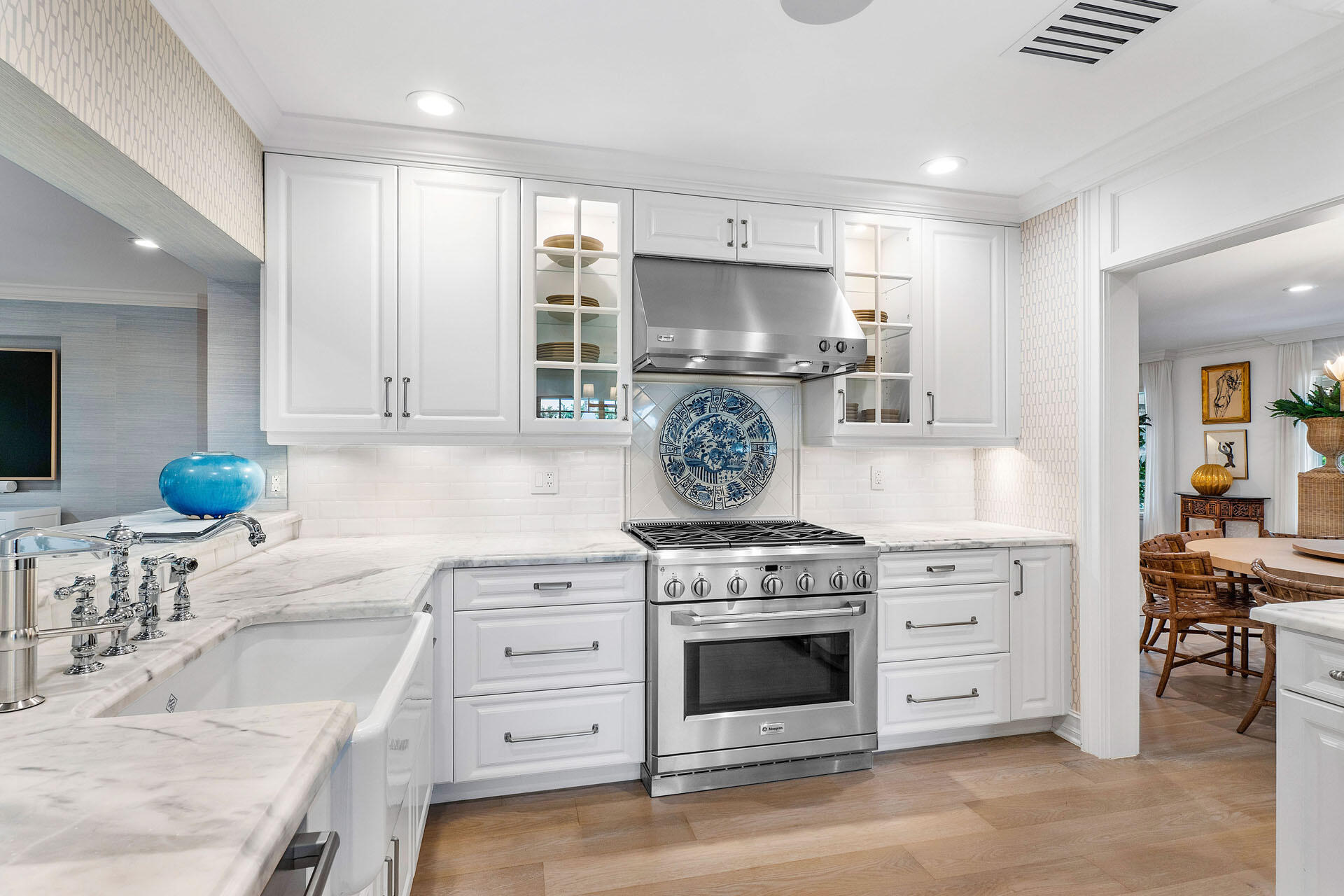 ROYAL PALM YACHT & COUNTRY CLUB - Residential