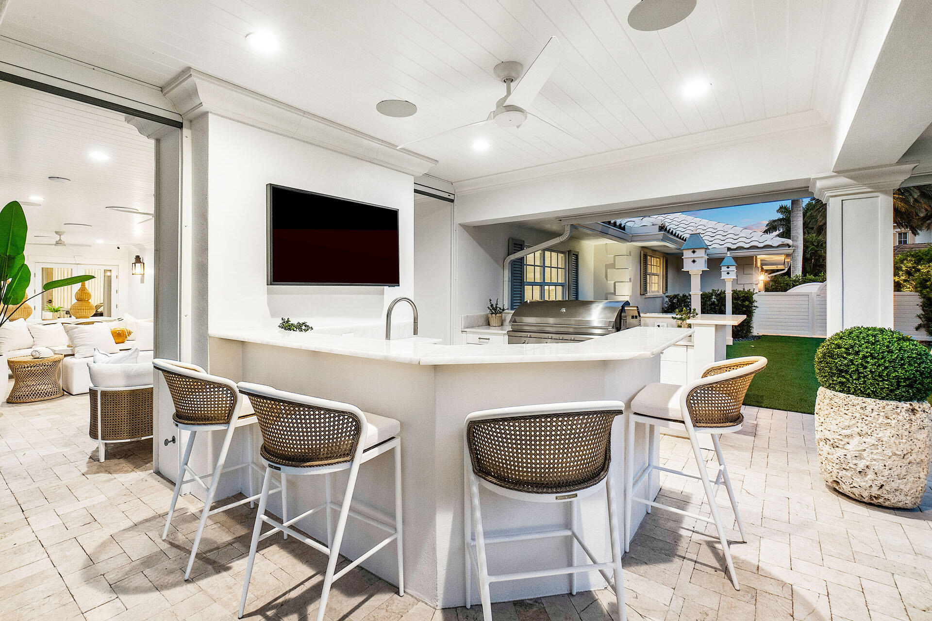 ROYAL PALM YACHT & COUNTRY CLUB - Residential