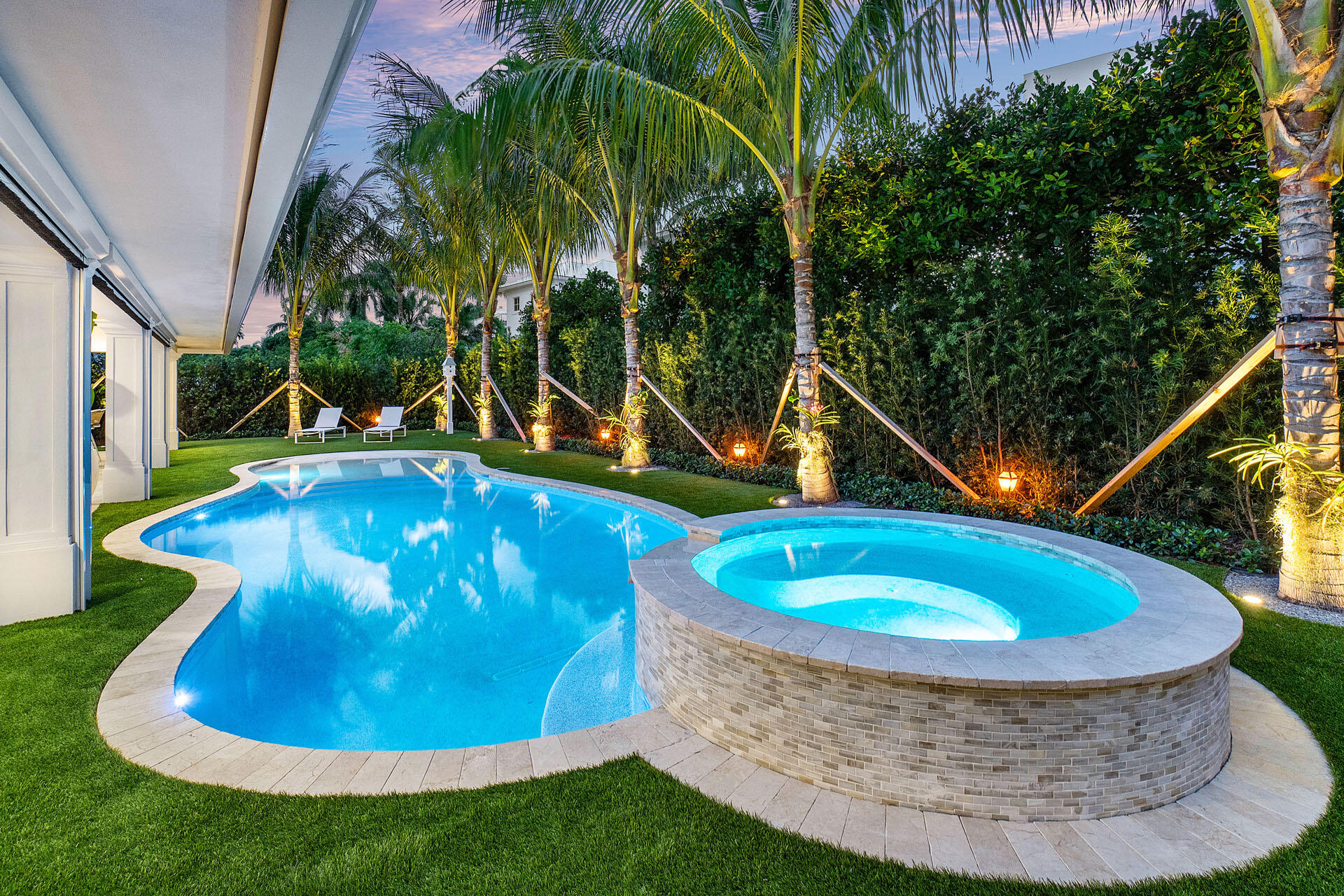 ROYAL PALM YACHT & COUNTRY CLUB - Residential
