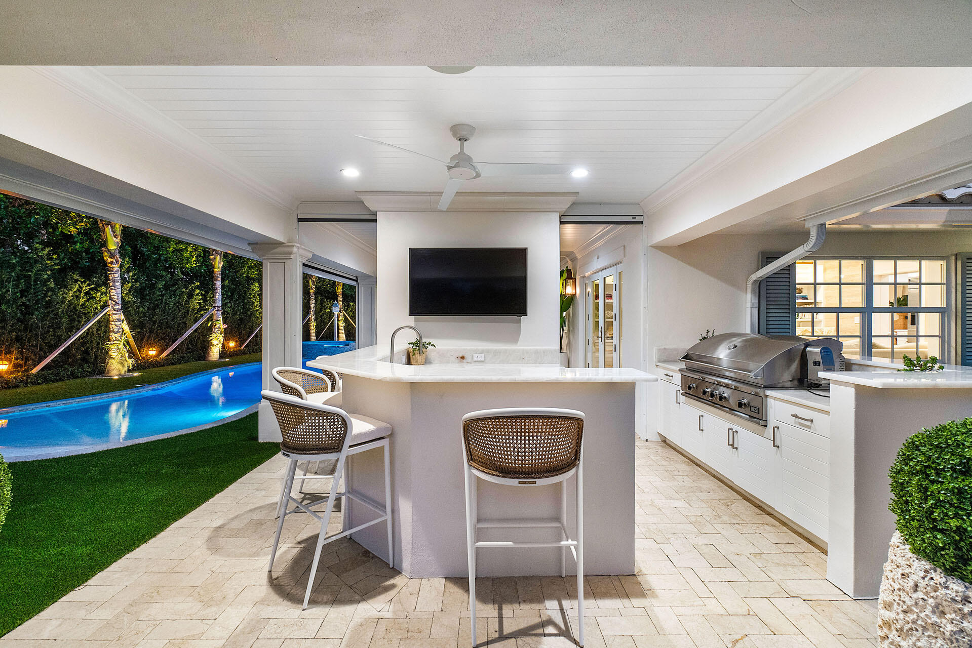 ROYAL PALM YACHT & COUNTRY CLUB - Residential