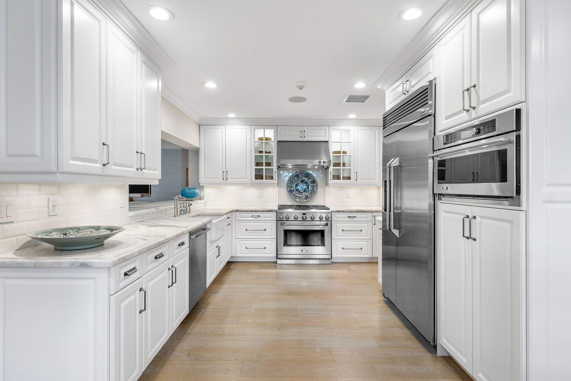ROYAL PALM YACHT & COUNTRY CLUB - Residential