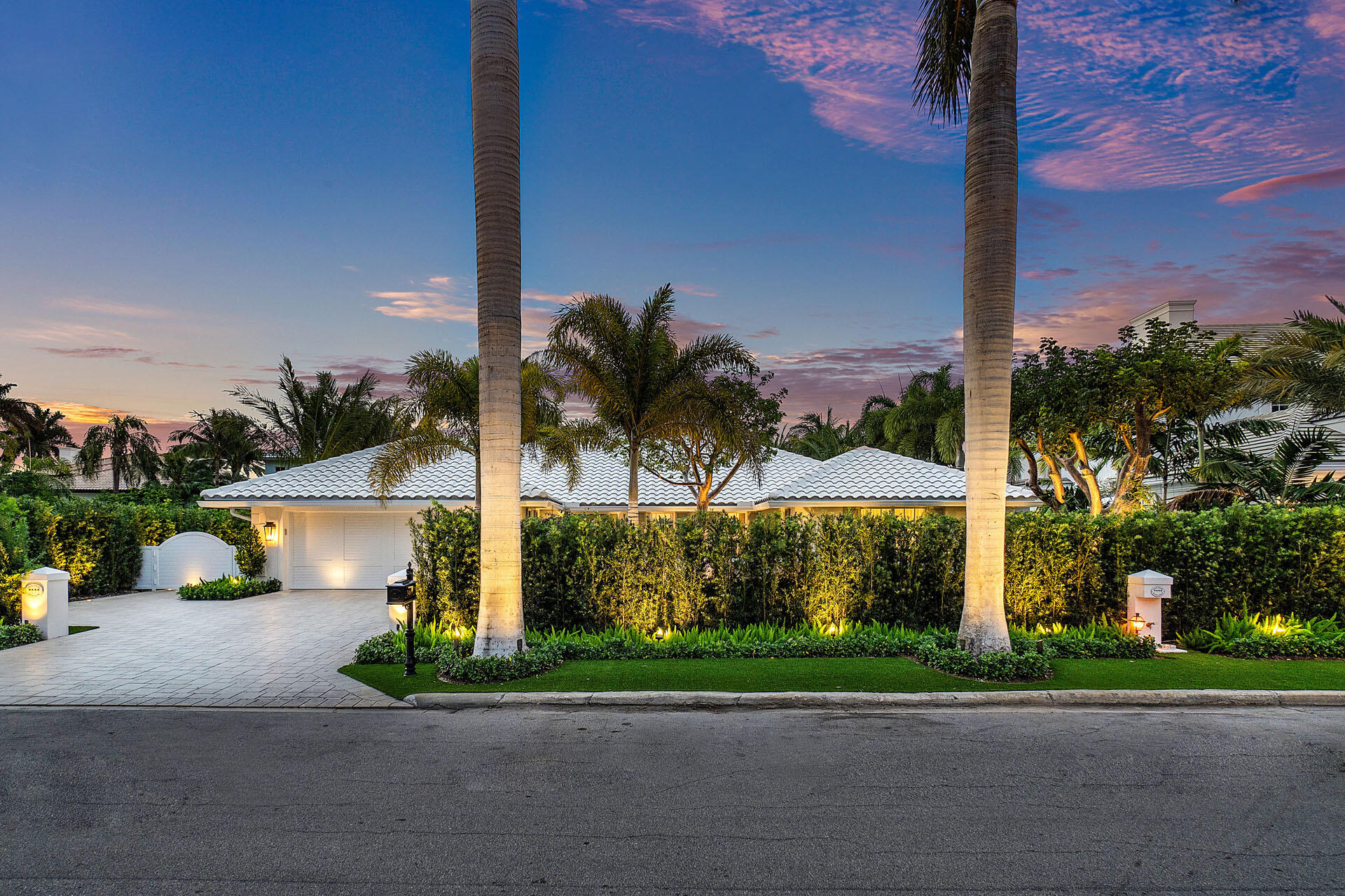 ROYAL PALM YACHT & COUNTRY CLUB - Residential