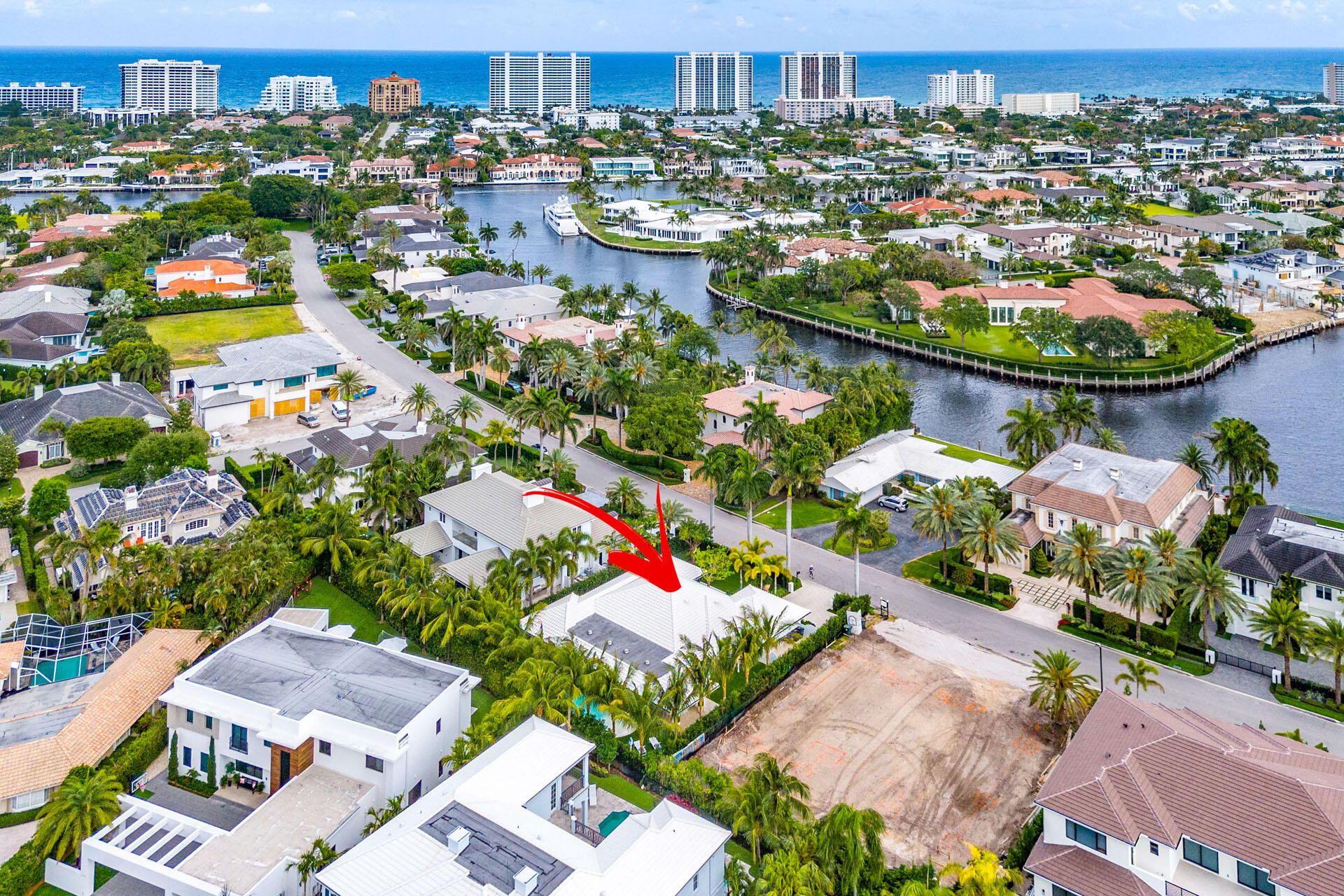 ROYAL PALM YACHT & COUNTRY CLUB - Residential