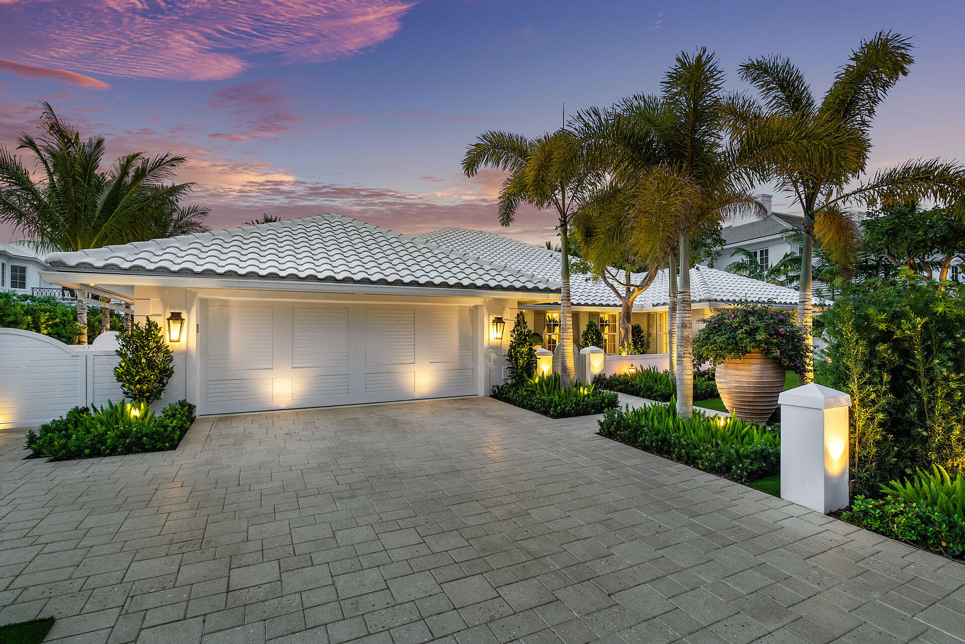ROYAL PALM YACHT & COUNTRY CLUB - Residential
